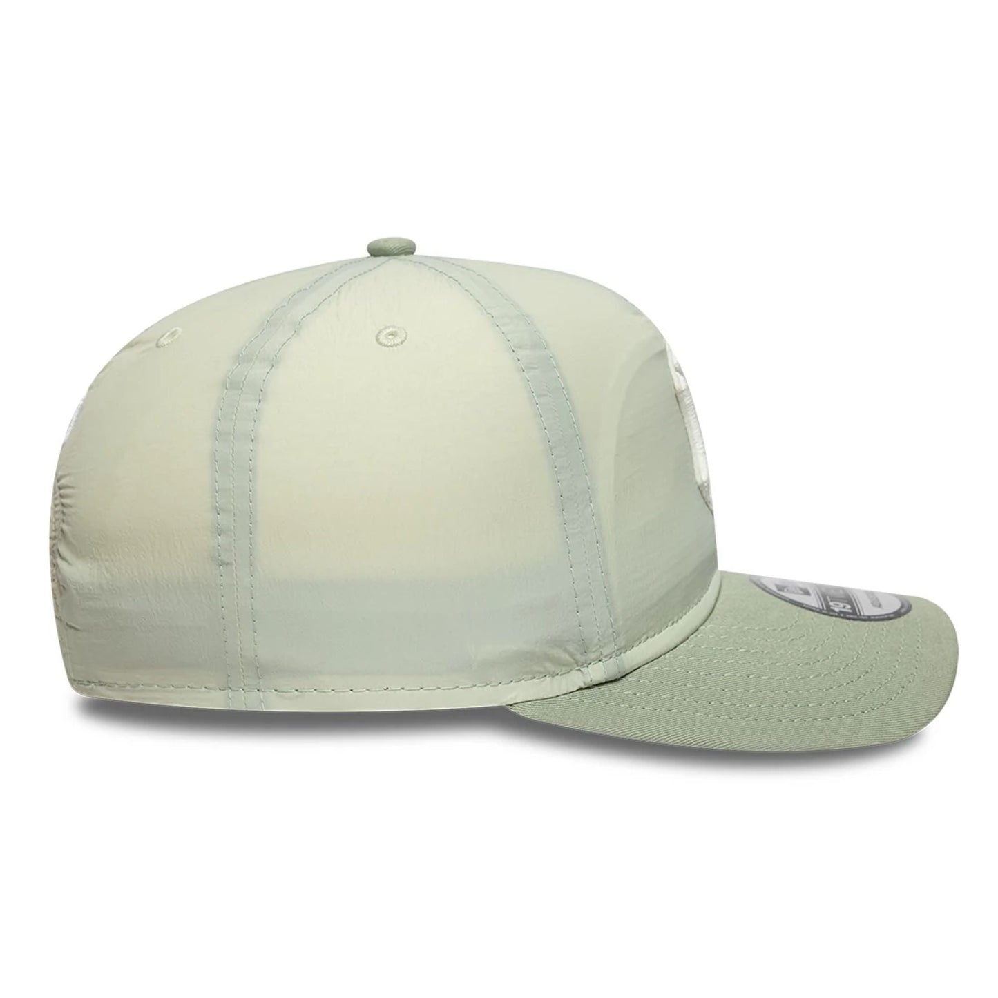 This is a New York Yankees Crinkle Pastel Green 19TWENTY Adjustable Cap 7
