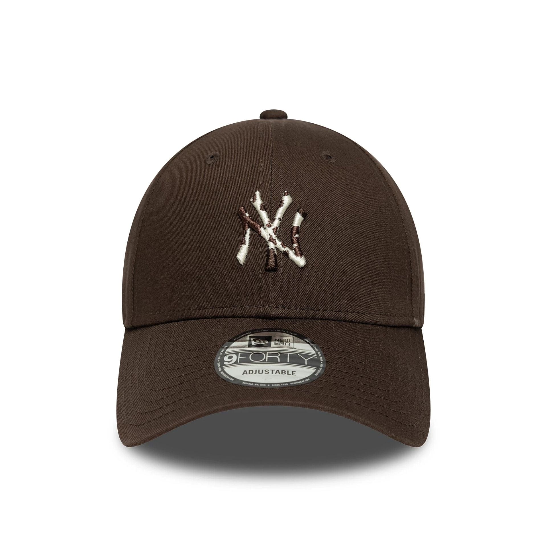 This is a New York Yankees MLB Animal Infill Dark Brown 9FORTY Adjustable Cap 2