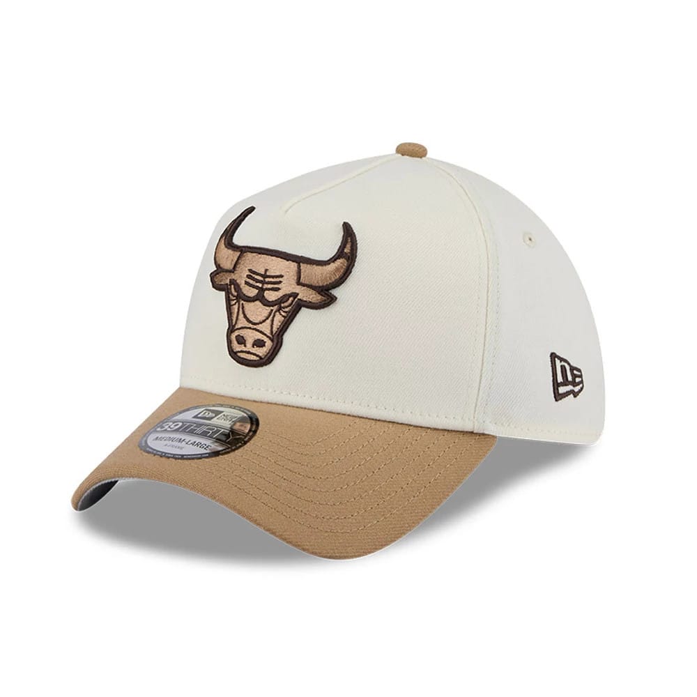 Pictured is this NBA Sandy Bay Chicago Bulls 39THIRTY A-Frame Stretch Fit cap in white. 1