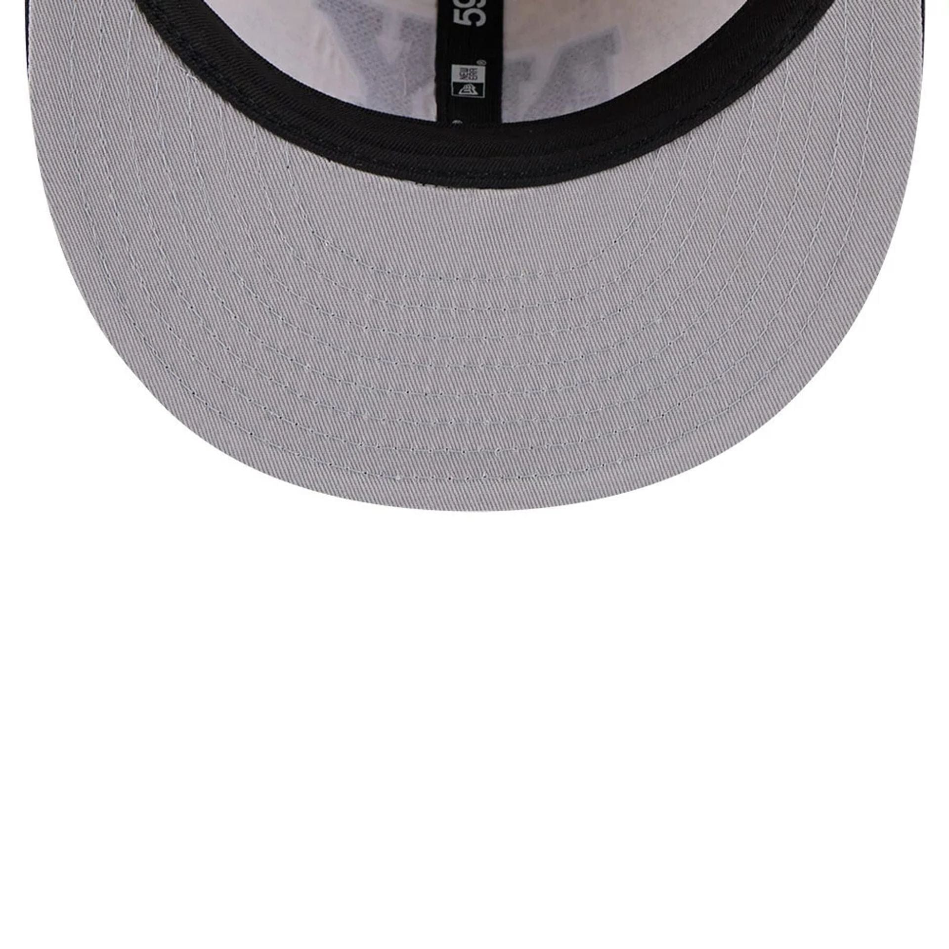 This is a New York Yankees Wool Letterman Beige Retro Crown 59FIFTY Fitted Cap 2