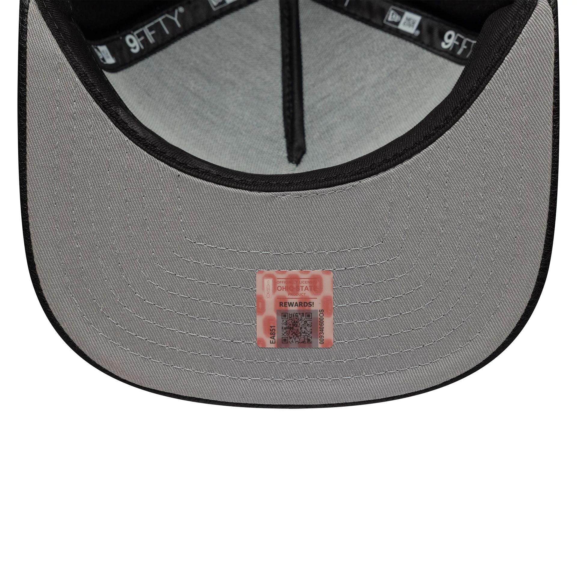 This is a Ohio State Buckeyes Wool Letterman Black 9FIFTY A-Frame Snapback Adjustable Cap 2