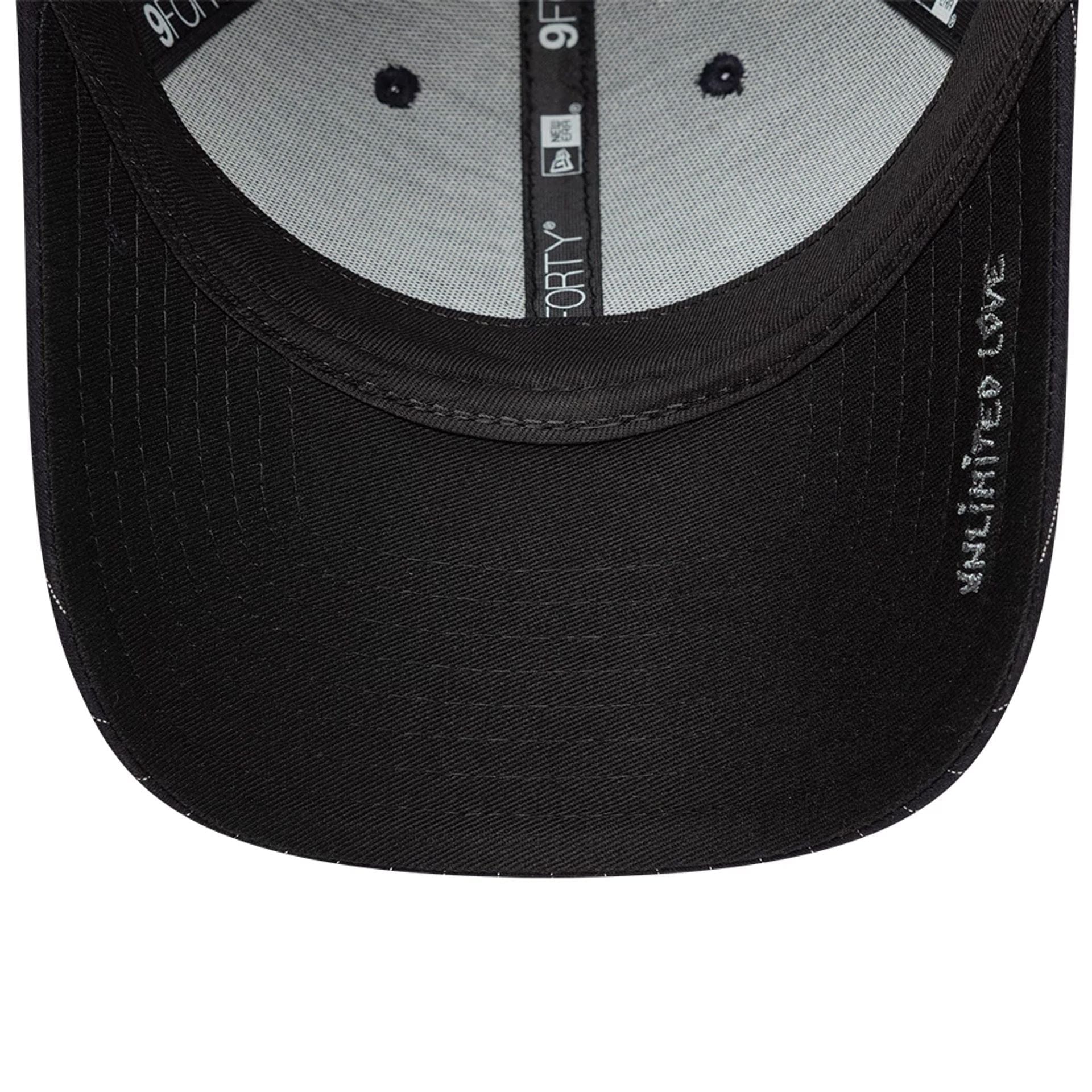 This is a New Era X Zadig & Voltaire Navy 9FORTY Adjustable Cap 2