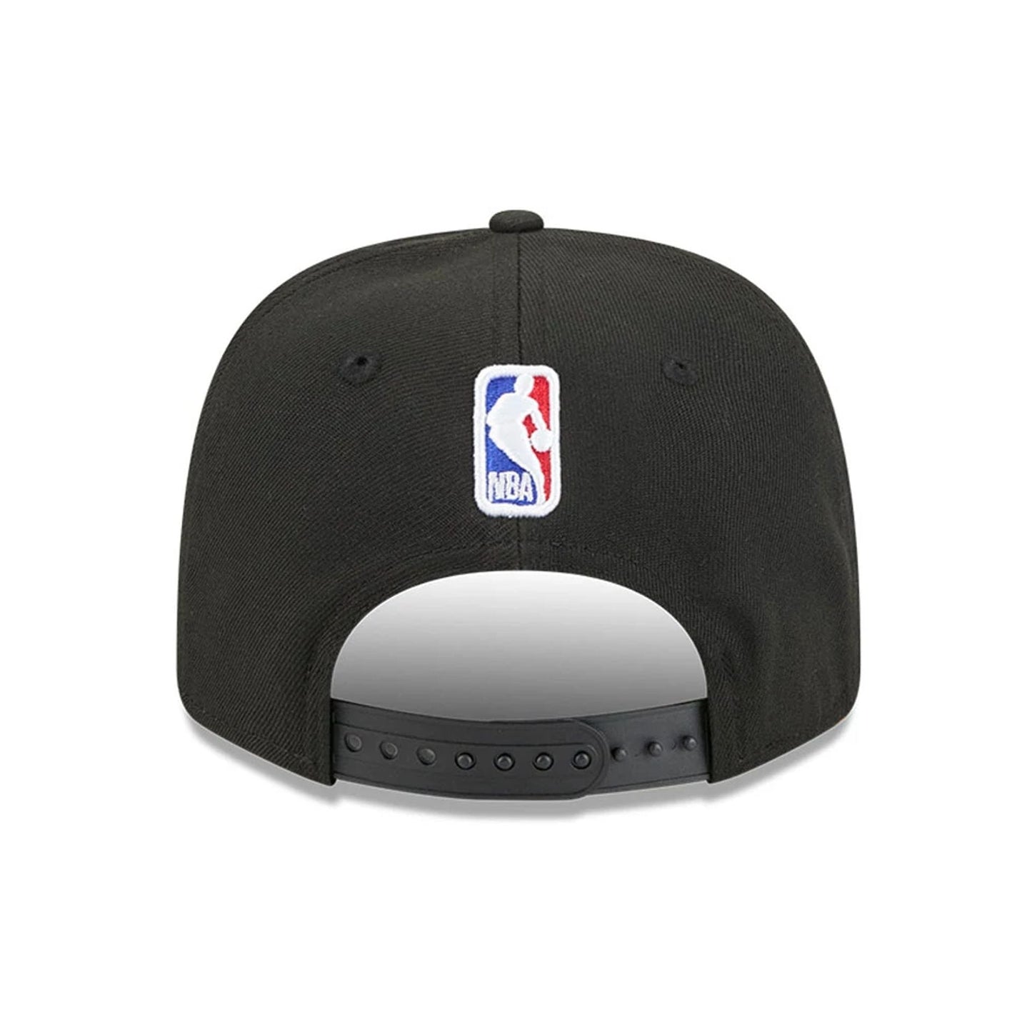 This is a New York Knicks NBA Statement Black 9SEVENTY Stretch Snap Adjustable Cap 7