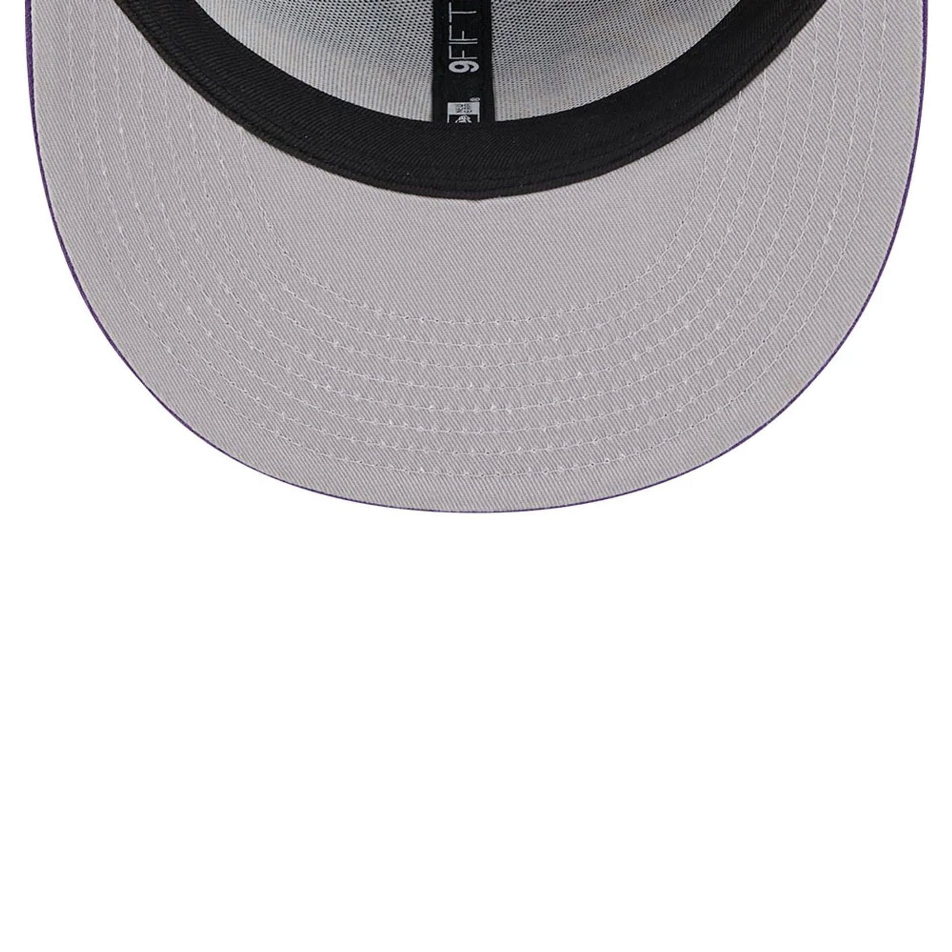 This is a LA Lakers NBA Statement Purple 9FIFTY Snapback Adjustable Cap 2