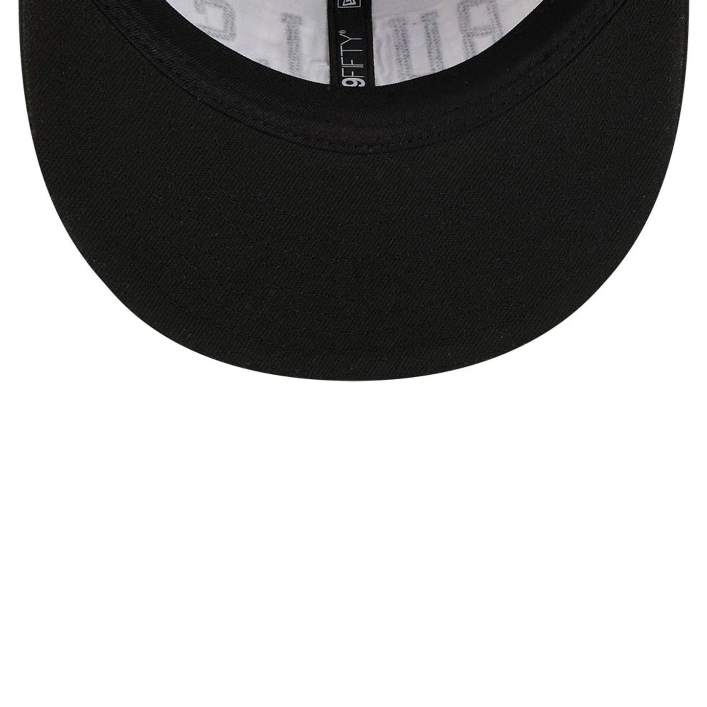 This is a Chicago Bulls NBA Grunge Style Plaid Black Retro Crown 59FIFTY Fitted Cap 7