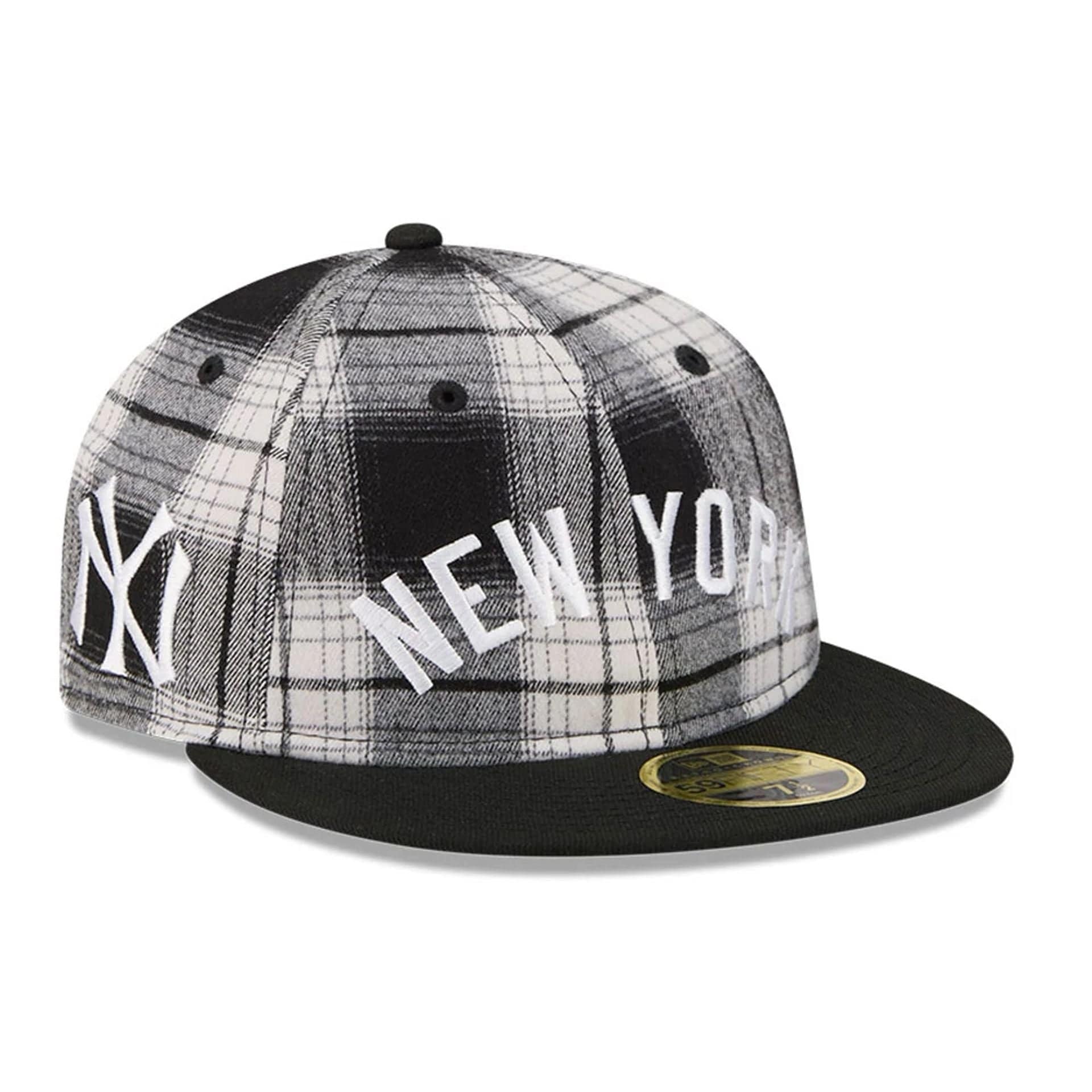 This is a New York Yankees MLB Grunge Style Plaid Black Retro Crown 59FIFTY Fitted Cap 1