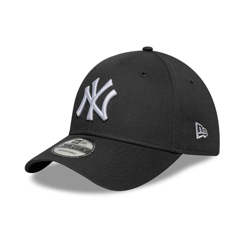 New York Yankees MLB League Essential Charcoal New Era 9FORTY Cap, three-quarter view showing the white raised embroidered NY logo on the front panel, curved visor with a 9FORTY size sticker, and New Era flag logo on the left side.