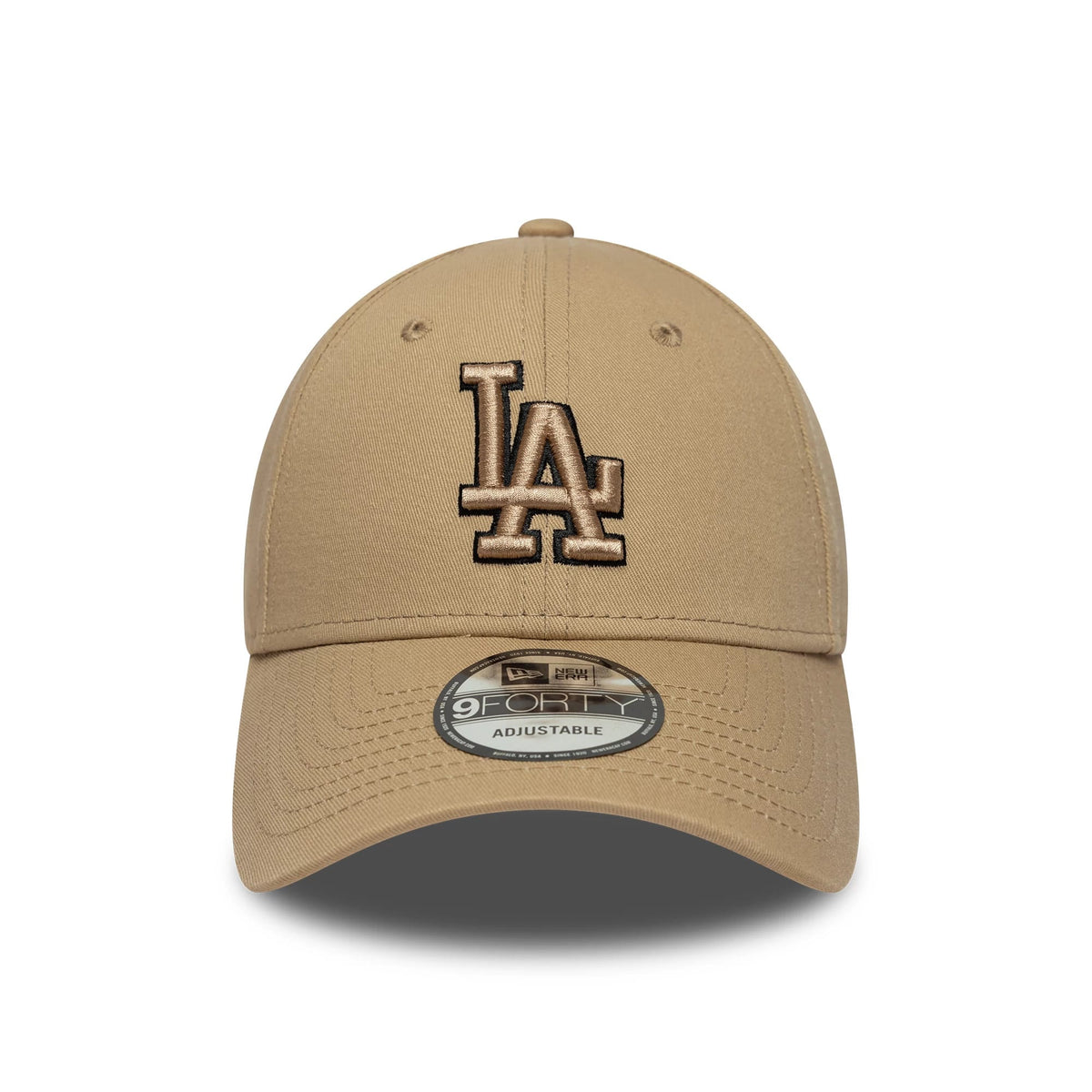 LA Dodgers MLB Team Outline Light Beige New Era 9FORTY Cap, front view showing the raised beige and black embroidered LA logo on the structured crown, with a 9FORTY size sticker on the curved beige visor.