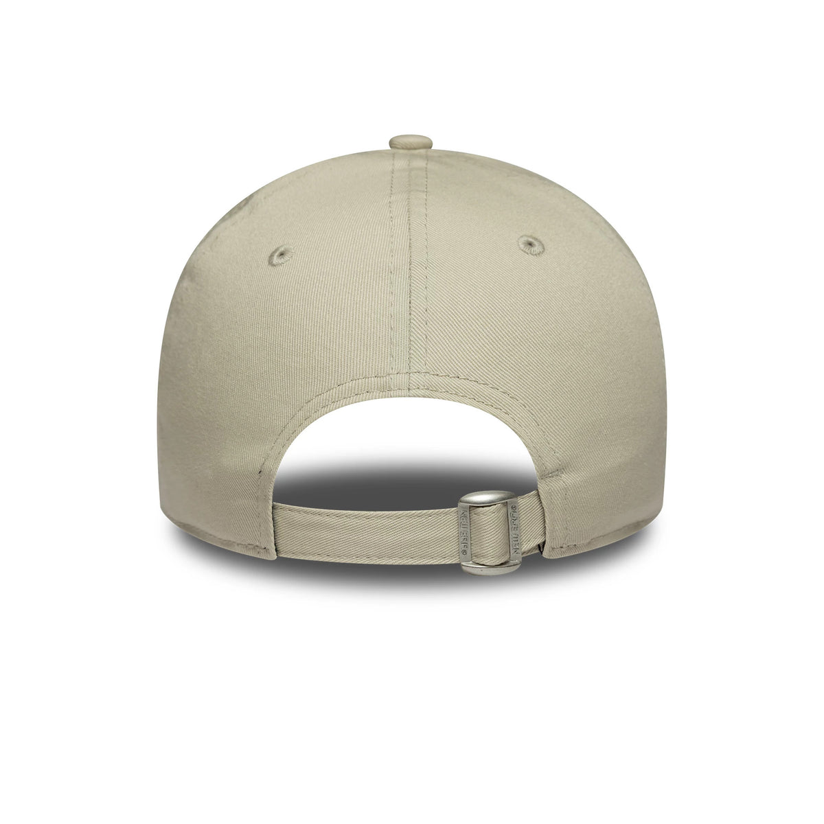 New York Yankees Womens MLB Light Beige New Era 9FORTY Cap, rear view showing a matching light beige adjustable strap with a buckle, unstructured crown with eyelets and top button for a seamless look.