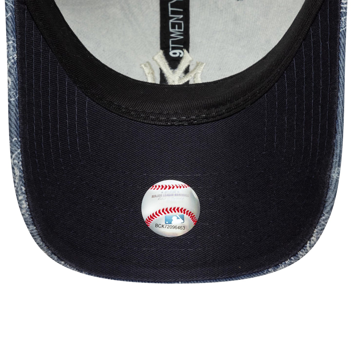 Pictured is this MLB Washed Paisley New York Yankees 9TWENTY in navy. 5