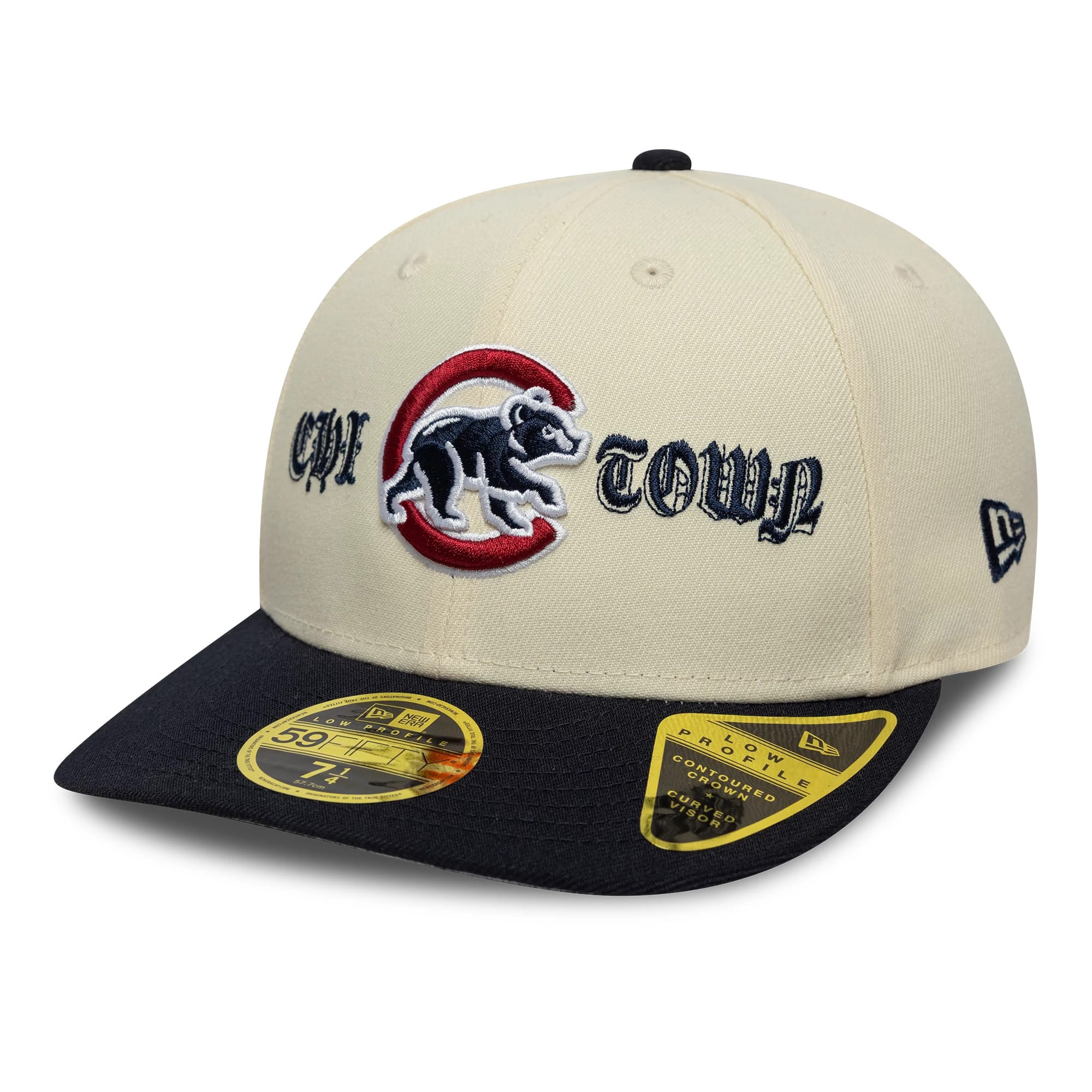 Chicago Cubs MLB Cooperstown Cream Low Profile New Era 59FIFTY Fitted Cap, front view showing the raised black bear logo with red outline on the centre front, a black visor with gold 59FIFTY size sticker, and New Era flag logo on the left side.