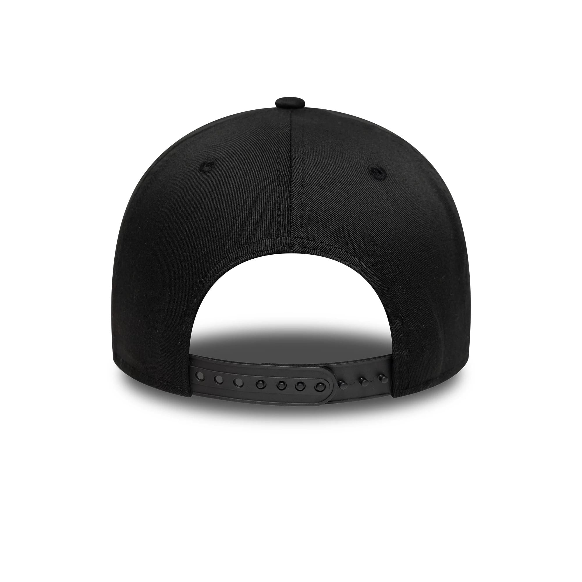 New York Yankees MLB Metallic Black New Era 9FORTY Cap, rear view showing the absence of an embroidered logo, an adjustable black snapback closure, and a structured black crown with eyelets.