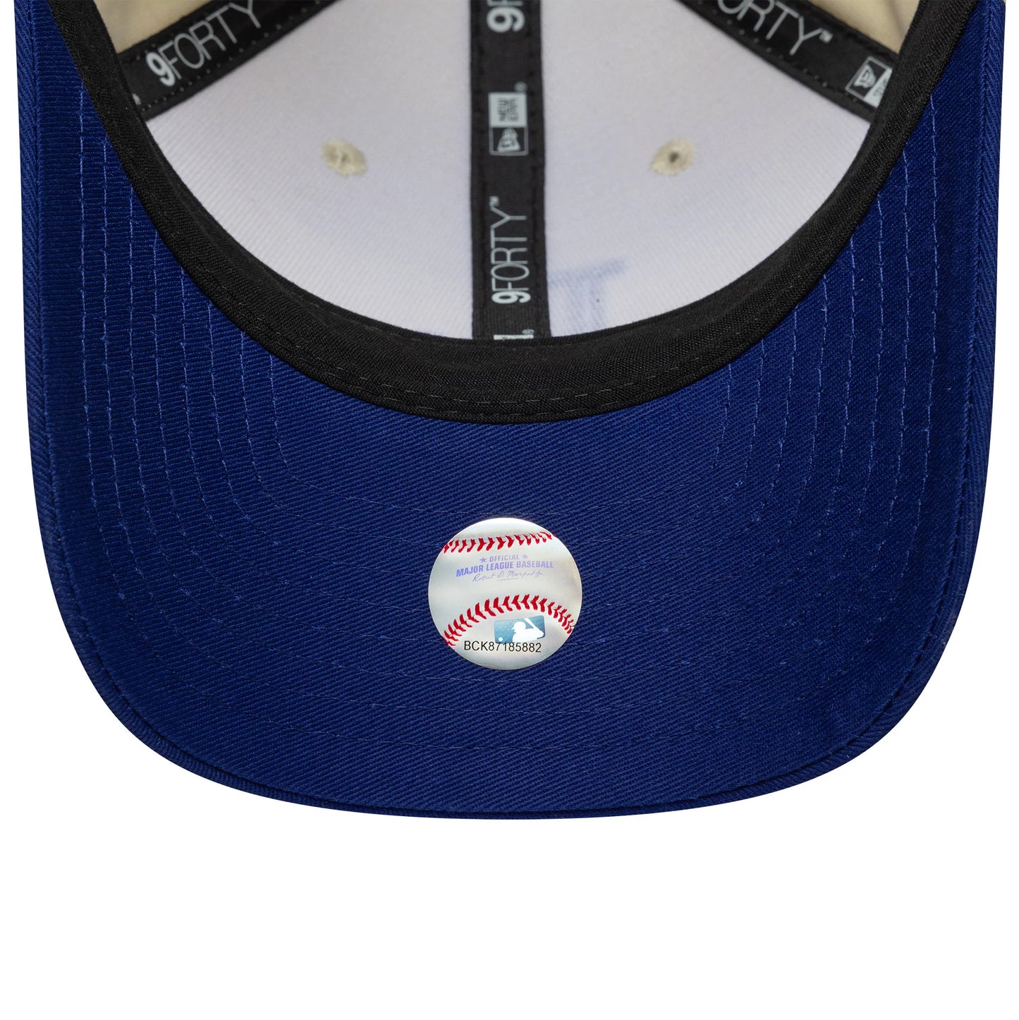 Pictured is this MLB LA Dodgers 9FORTY M-Crown in light beige. 5