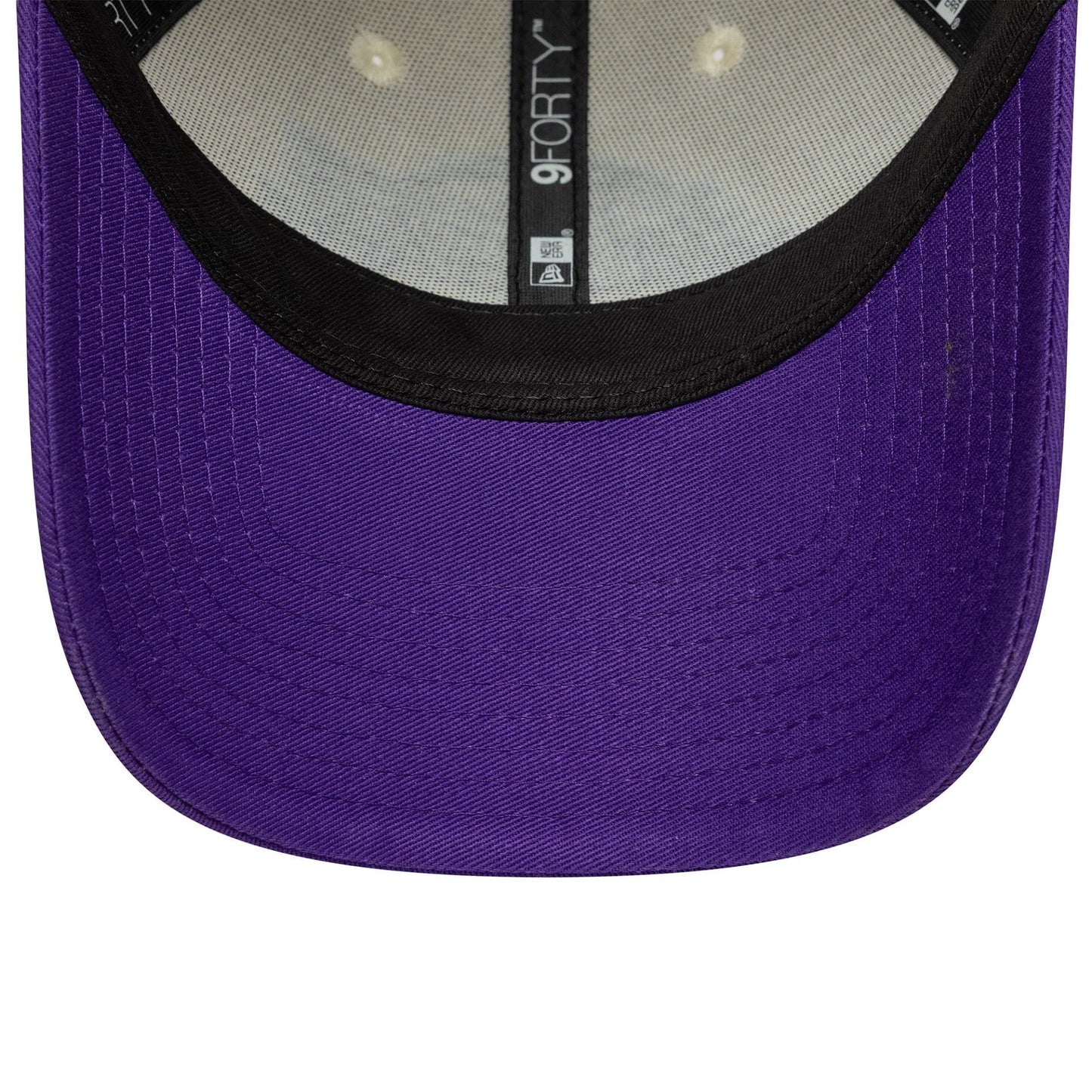 Pictured is this NBA Colour Block LA Lakers 9FORTY in Cream. 5