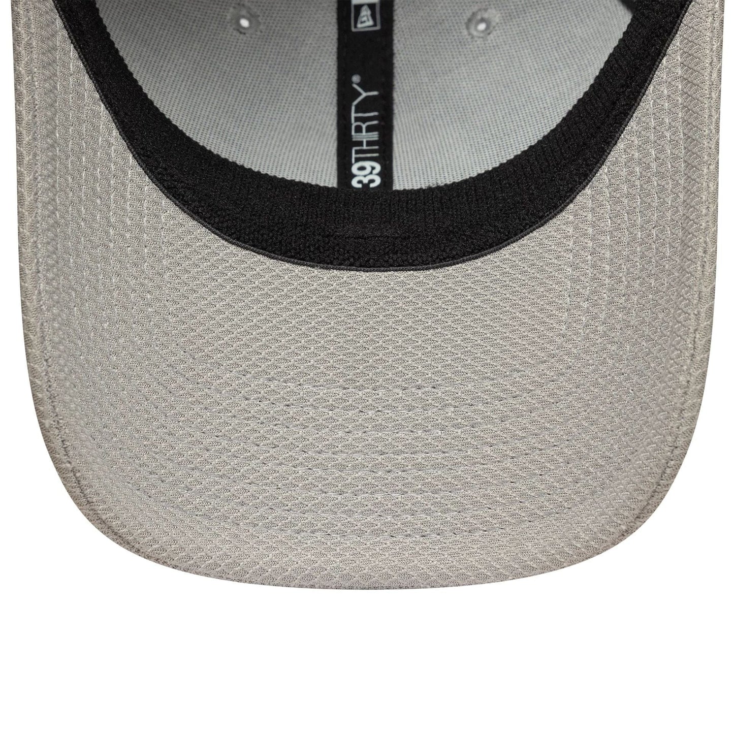 Pictured is this Diamond Era Ryder Cup Europe 2027 39THIRTY Stretch Fit cap in grey. 6