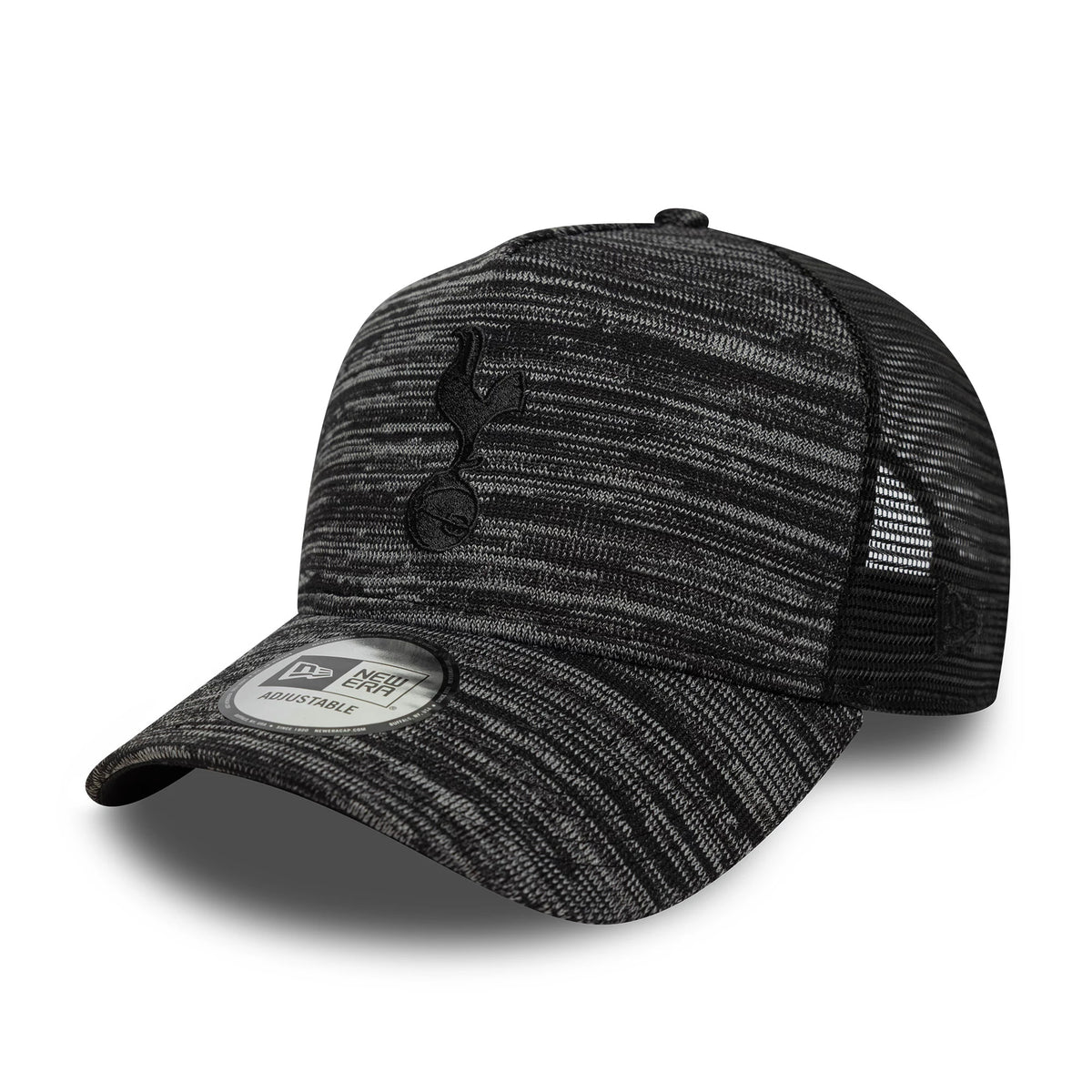 Tottenham Hotspur FC Marl Black New Era 9FORTY A-Frame Cap, three-quarter view showing the black embroidered cockerel logo on the structured marl crown with a black mesh rear panel and a 9FORTY size sticker on the pre-curved black visor.