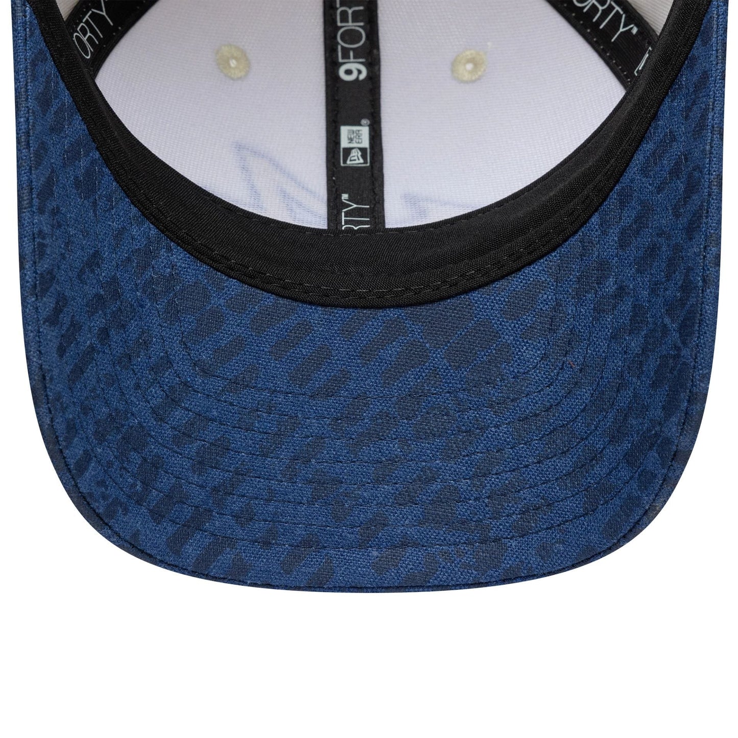Pictured is this Heritage Alpine Racing 9FORTY M-Crown in Dark Blue. 5