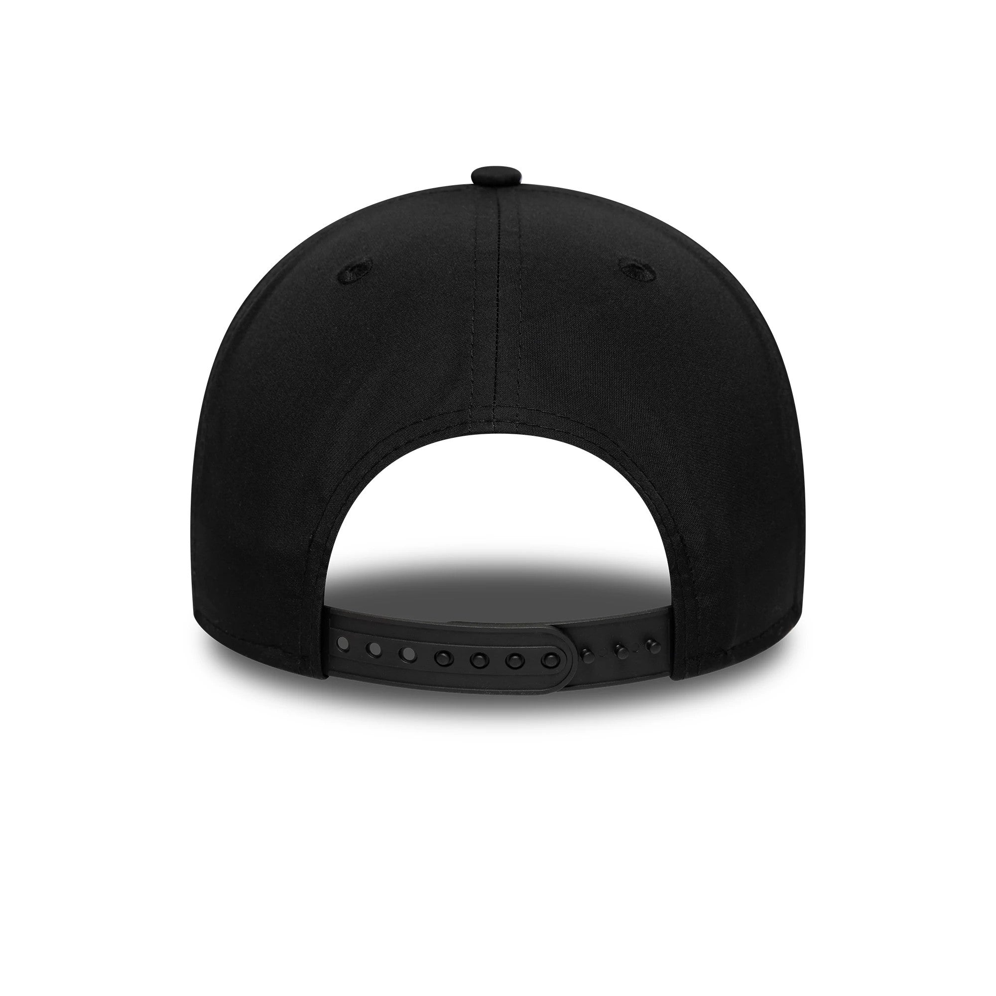 Pictured is this Print Red Bull Racing 9FORTY M-Crown A-Frame in black. 4