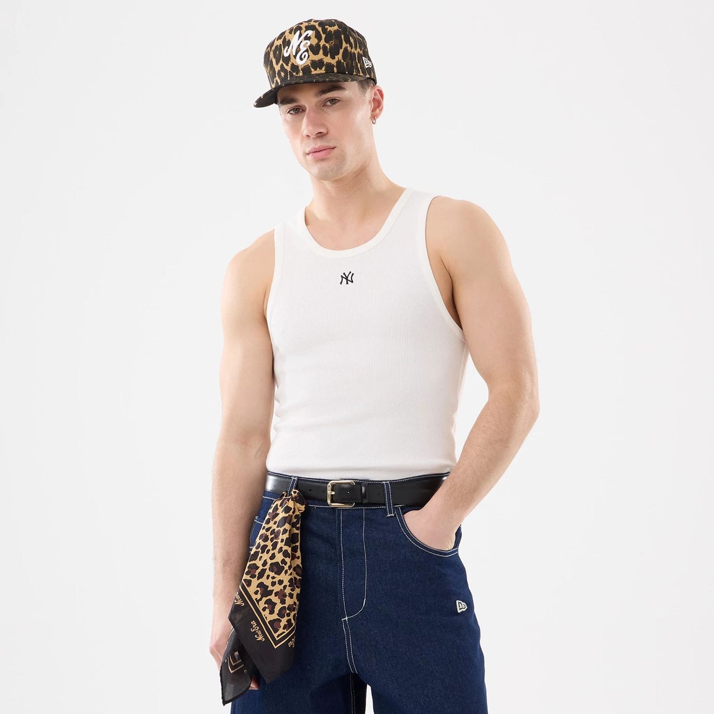 This is a New Era 59FIFTY Day Leopard Bandana 6