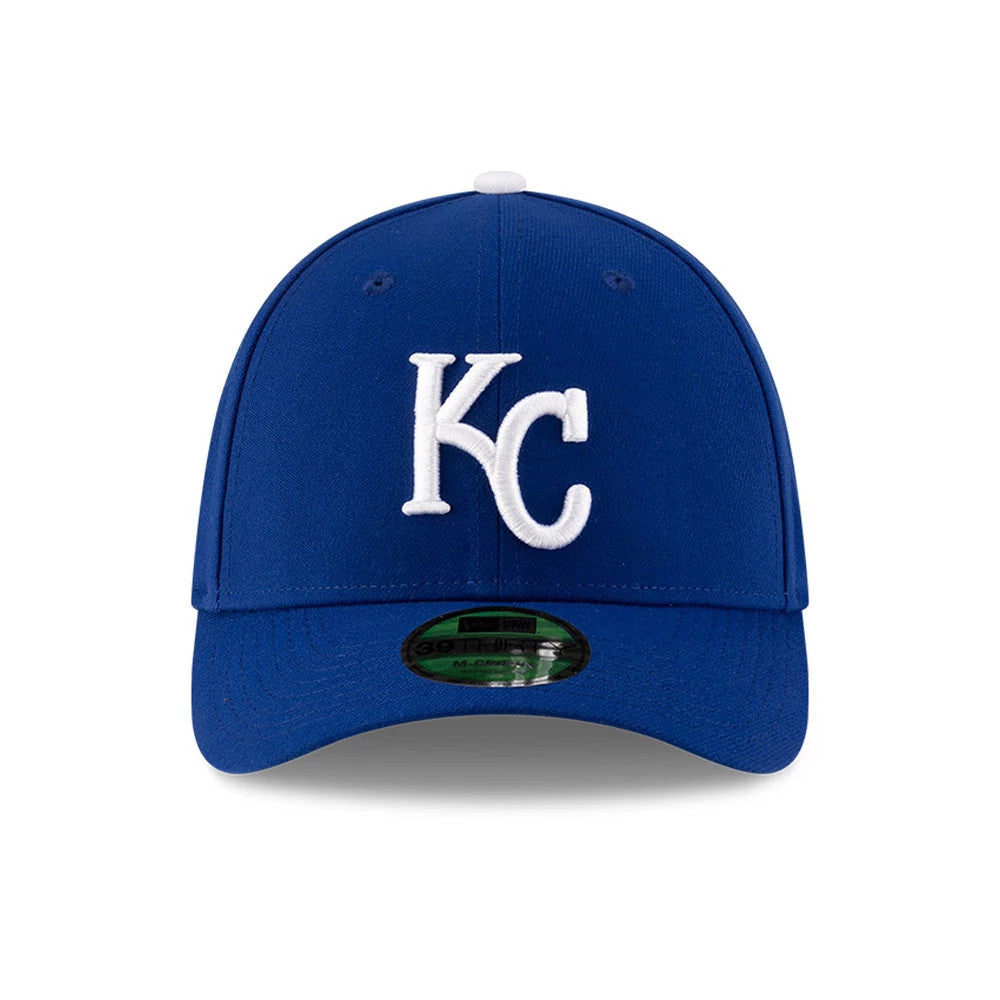 Royals MLB Player Replica Blue New Era 39THIRTY M-Crown Stretch-Fit Cap, front view showing the white embroidered KC logo on the structured blue crown, curved visor and 39THIRTY size sticker centrally on the visor.