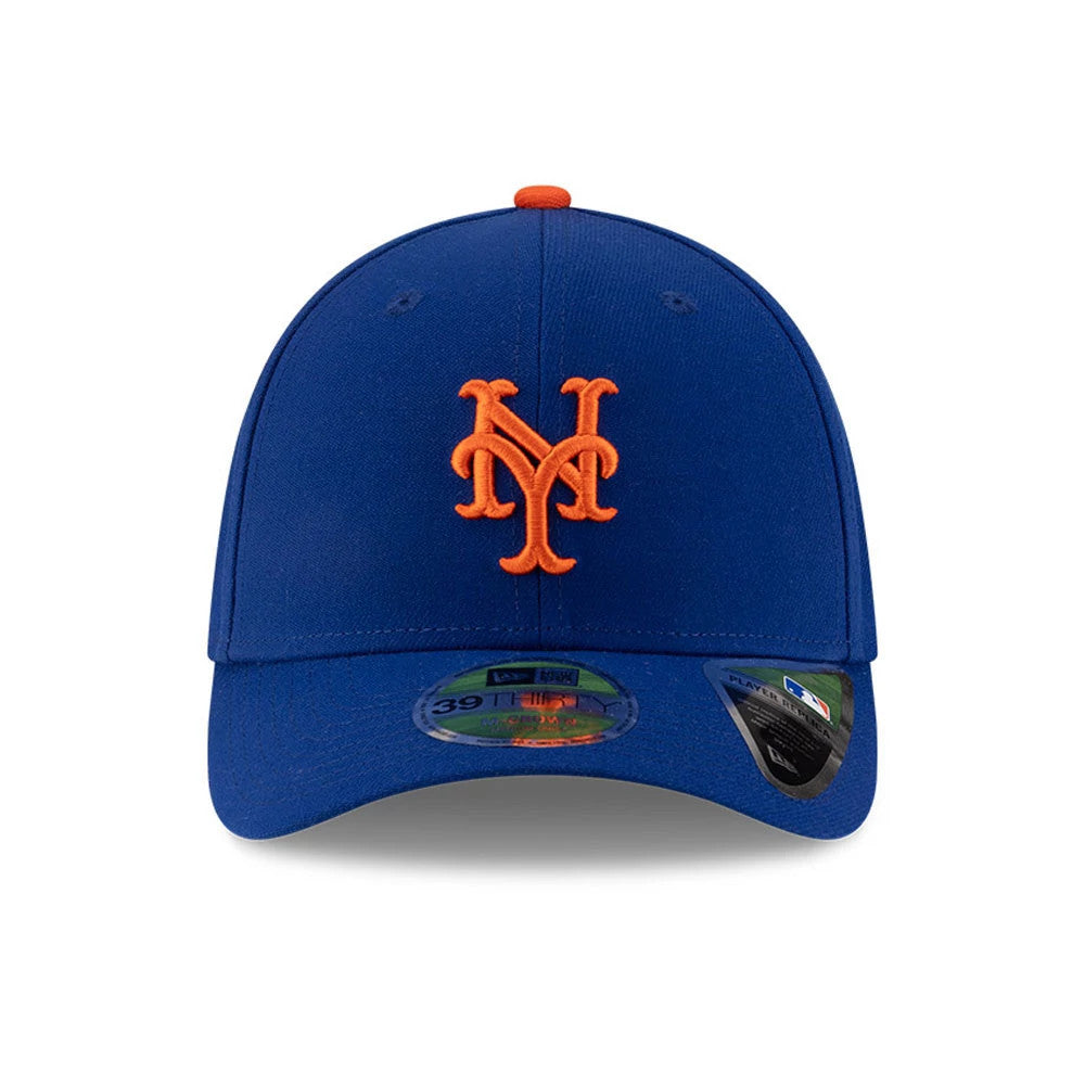 New York Mets MLB Player Replica Blue New Era 39THIRTY M-Crown Stretch Fit Cap, front view showing a raised orange embroidered Mets logo on the structured blue crown, with a 39THIRTY size sticker on the curved visor.
