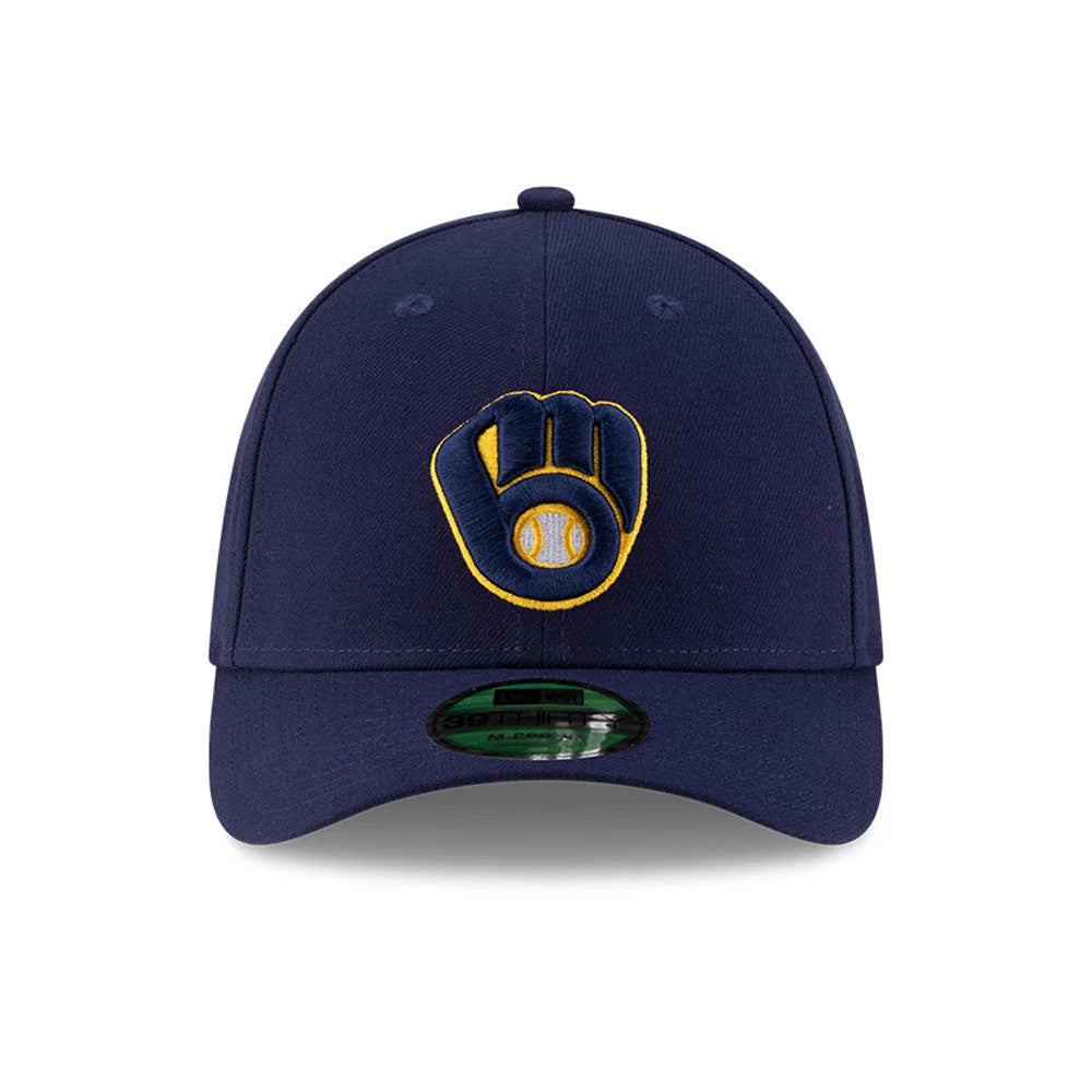 Milwaukee Brewers MLB Player Replica Navy New Era 39THIRTY M-Crown Stretch Fit Cap, front view showing the raised navy and gold embroidered Brewers glove logo on the structured crown and black visor, with a 39THIRTY size sticker.