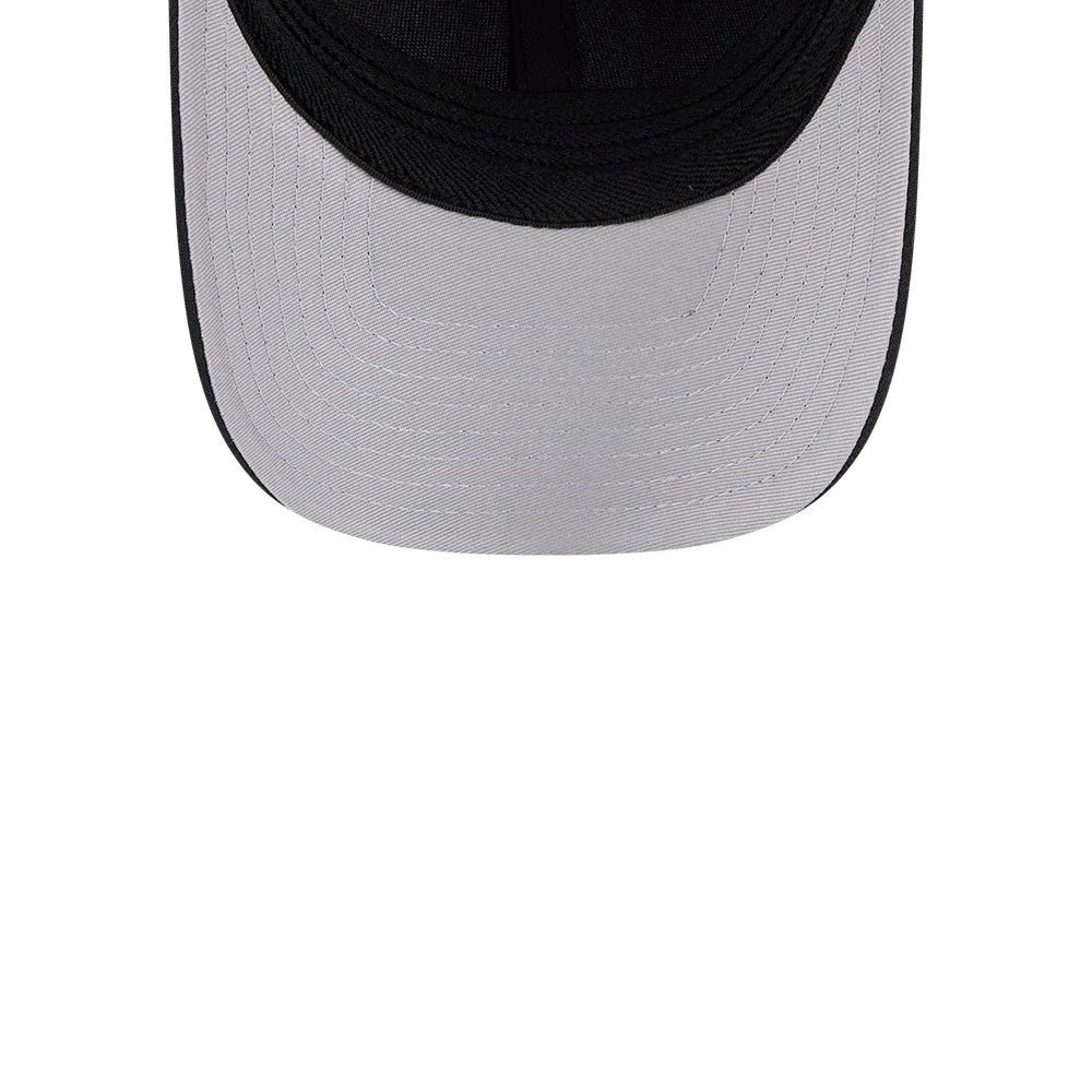 Athletics MLB Black New Era 39THIRTY M-Crown Stretch Fit Cap, inside view showing the grey undervisor and contrasting black sweatband, with a curved shape from the cap's front to the rear.