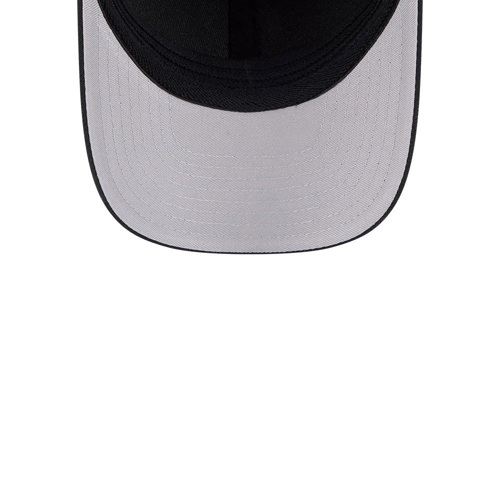 New York Yankees MLB Black New Era 39THIRTY M-Crown Stretch Fit Cap, inside view showing the grey undervisor, black taping along the seams, and a black sweatband lining the interior of the curved visor.