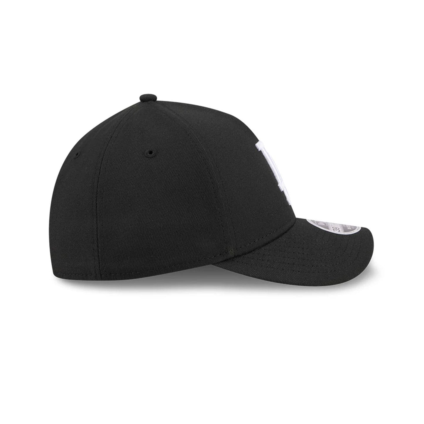 LA Dodgers MLB Black New Era 39THIRTY M-Crown A-Frame Stretch Fit Cap, side view with a white embroidered LA logo on the front panel and the structured black crown, featuring a curved visor and the 39THIRTY size sticker.