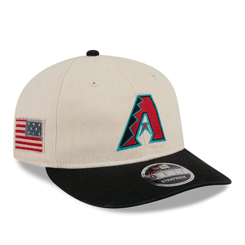 Arizona Diamondbacks MLB Americana Herringbone White Retro Crown New Era 9FIFTY Adjustable Cap, front view with raised red and teal A logo on the front panel, black visor, and American flag patch on the left side.
