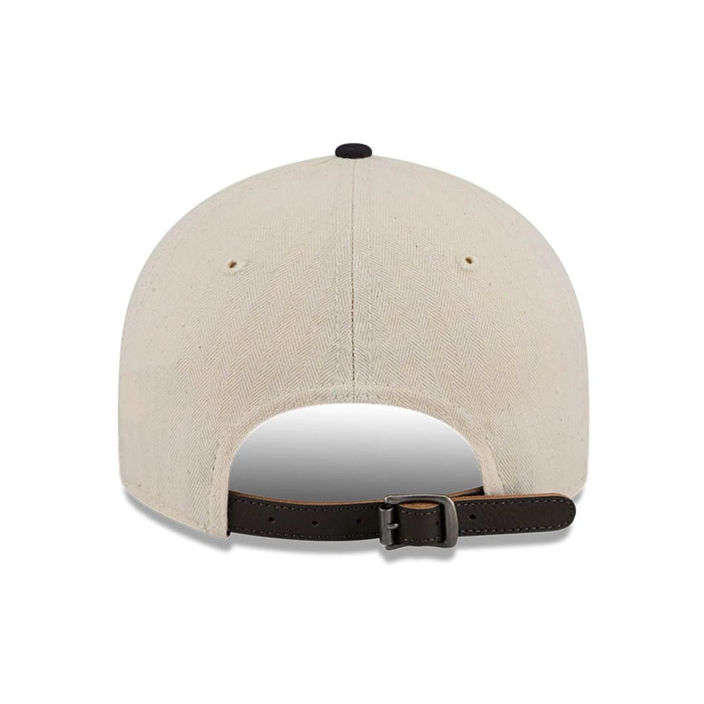 This is a Arizona Diamondbacks MLB Americana Herringbone White Retro Crown 9FIFTY Adjustable Cap 3