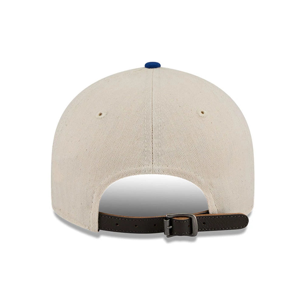 New York Mets MLB Americana Herringbone White Retro Crown New Era 9FIFTY Adjustable Cap, rear view showing the leather strap closure with buckle and the blue top button on the herringbone-textured cotton crown.