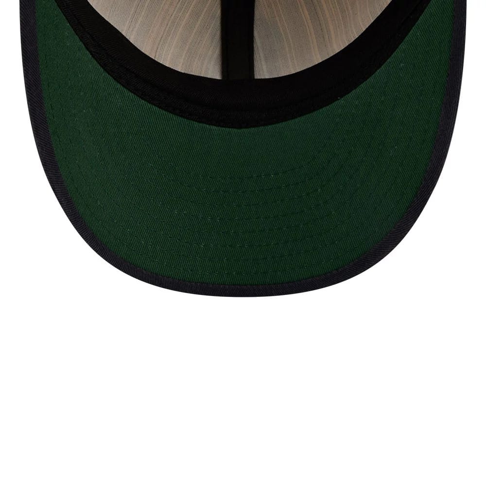 Seattle Mariners MLB Americana Herringbone White Retro Crown New Era 9FIFTY Adjustable Cap, inside view showing a green undervisor, beige inner taping and a black sweatband lining the cap's interior.