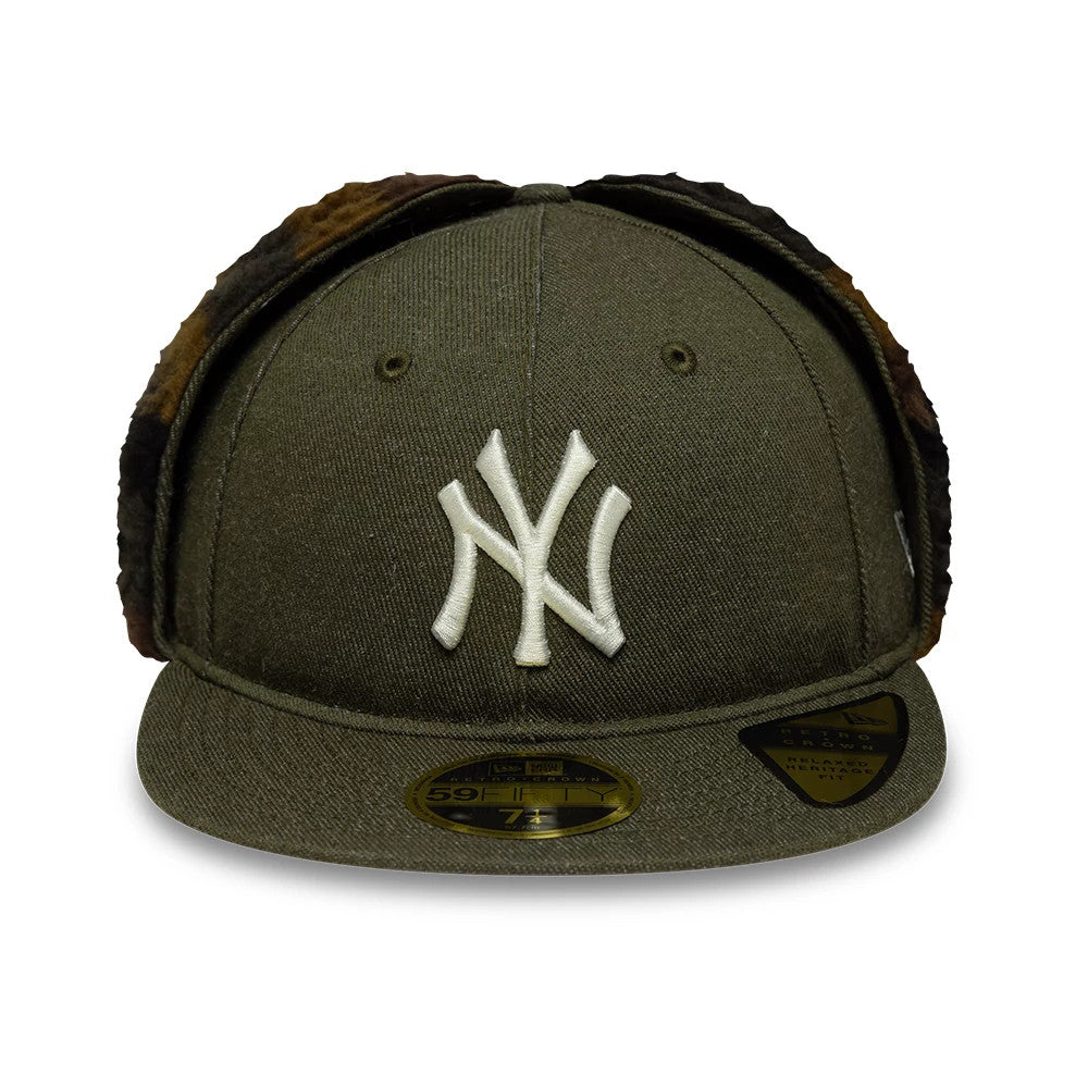 This is a New York Yankees MLB Camo Open Green Retro Crown Dogear 59FIFTY Fitted Cap 4