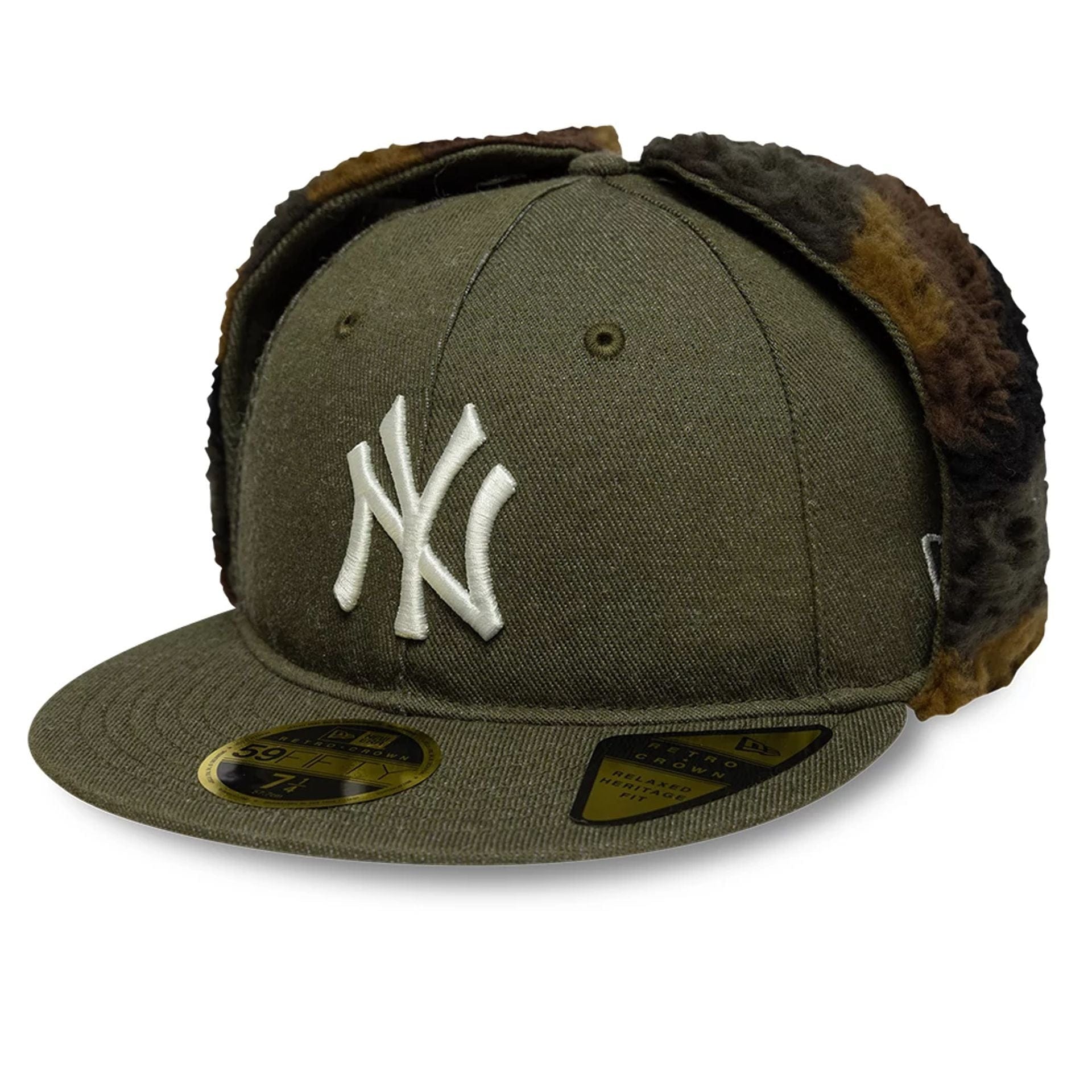 This is a New York Yankees MLB Camo Open Green Retro Crown 59FIFTY Fitted Cap 1