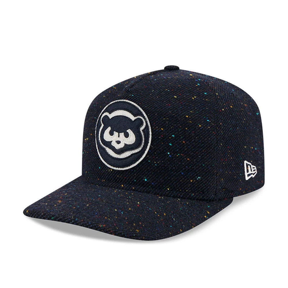 Chicago Cubs MLB Speckled Wool Navy New Era 19TWENTY Adjustable Cap, three-quarter view showing the white embroidered Cubs logo on the front panel, navy speckled wool fabric with multicoloured specks, and white New Era flag logo on the left side.