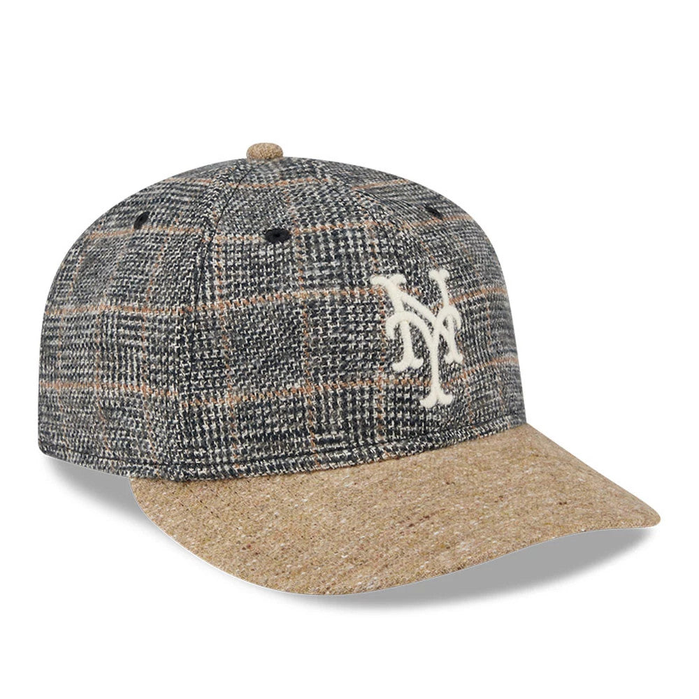New York Mets MLB Vintage Tweed Open Blue Retro Crown New Era 59FIFTY Fitted Cap, three-quarter view showing a raised white embroidered logo on the front panel, brown tweed visor, and matching top button on the structured crown.
