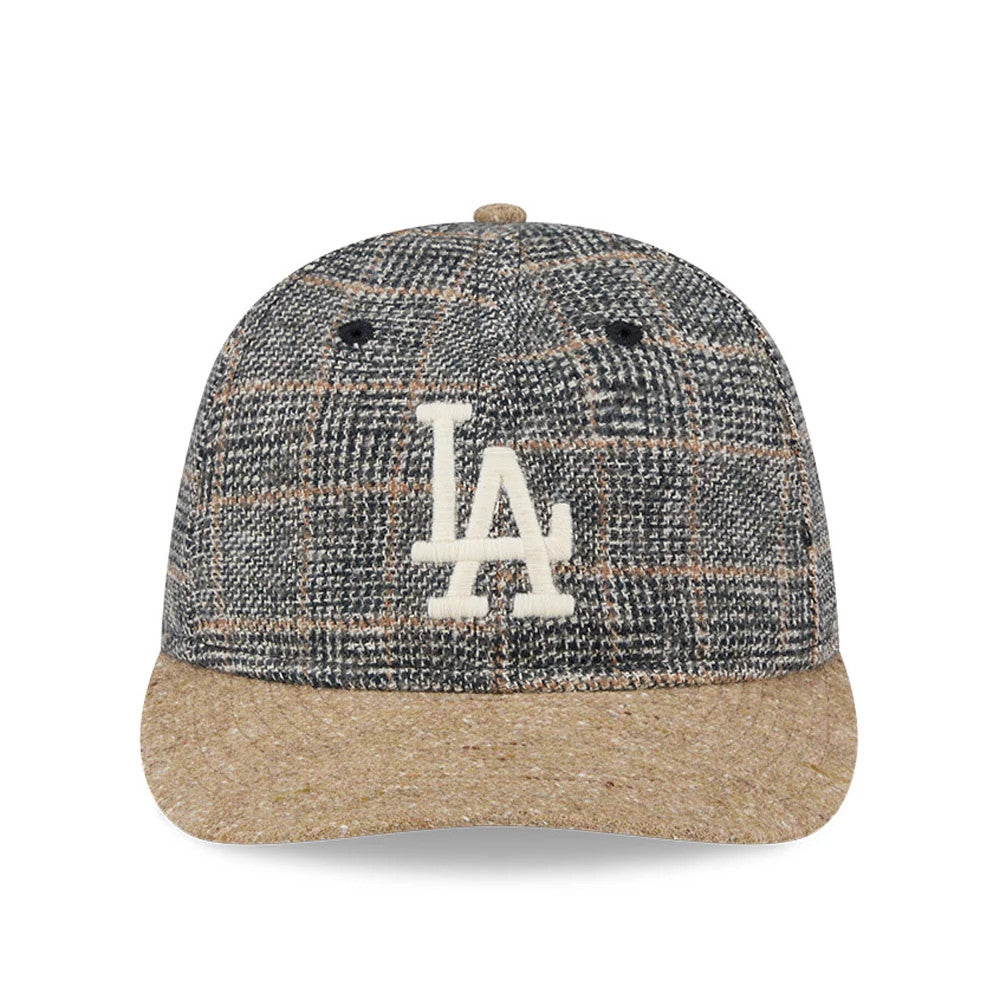LA Dodgers MLB Vintage Tweed Open Blue Retro Crown New Era 59FIFTY Fitted Cap, front view showing a white embroidered LA logo on the blue tweed patterned crown with a brown tweed visor.