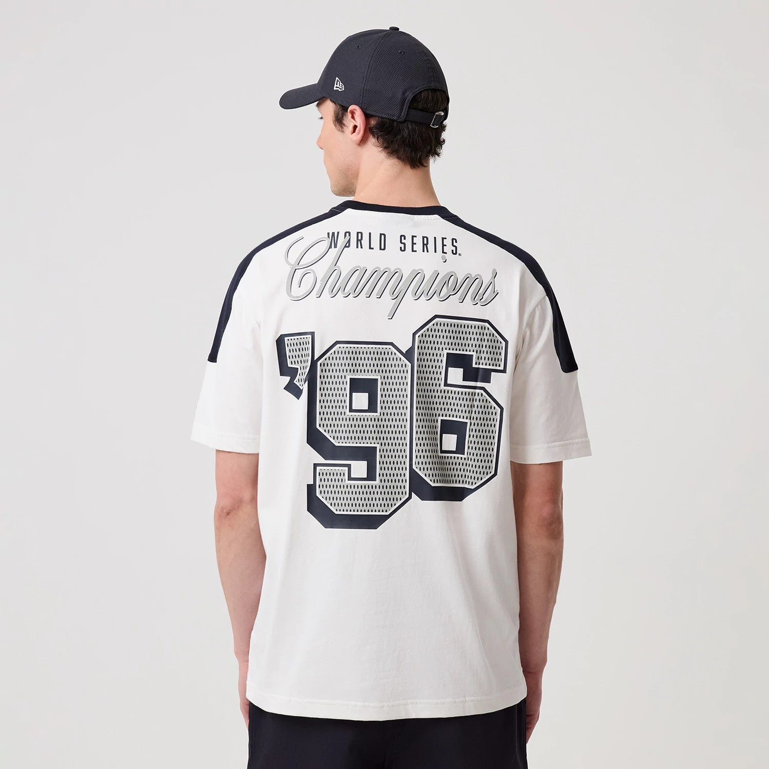 The model is wearing this MLB Sport Classic World Series New York Yankees T-Shirt in white. 2