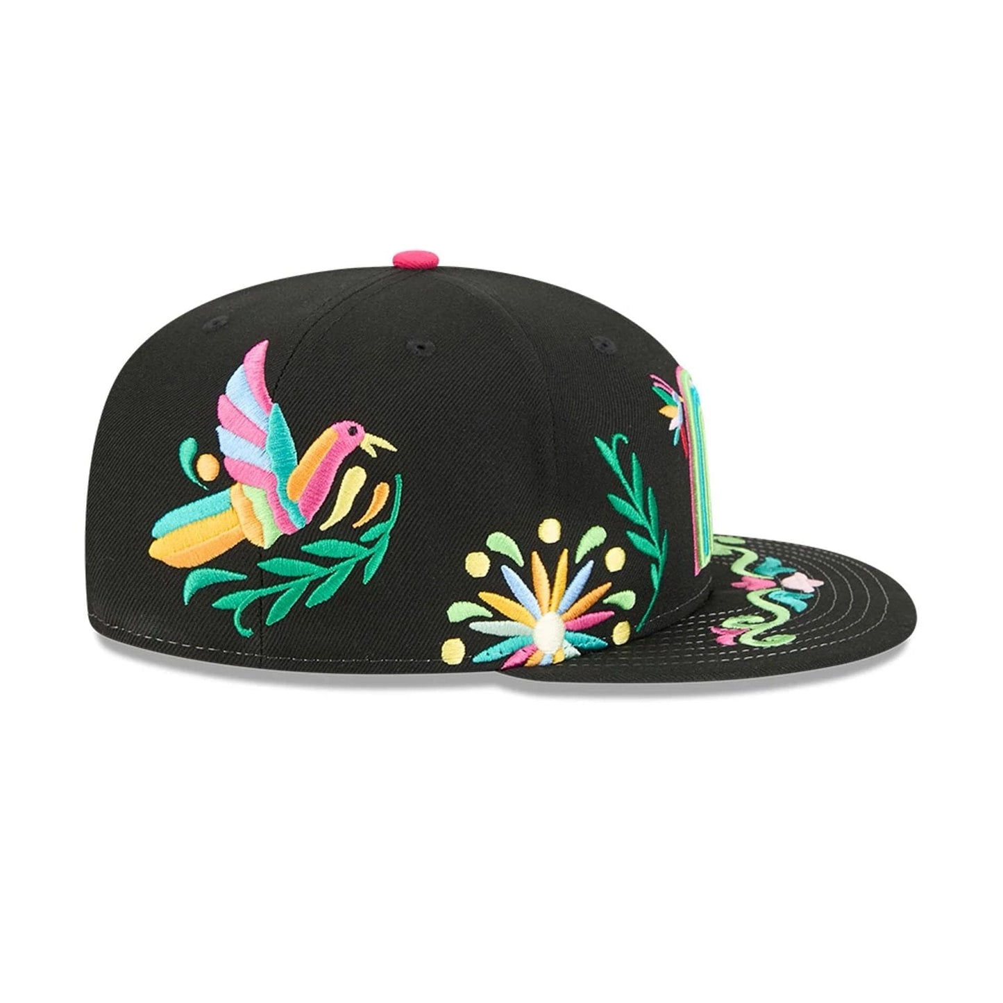 Pictured is this World Baseball Classic Latin Embroidery Mexico 59FIFTY Fitted cap in black. 7