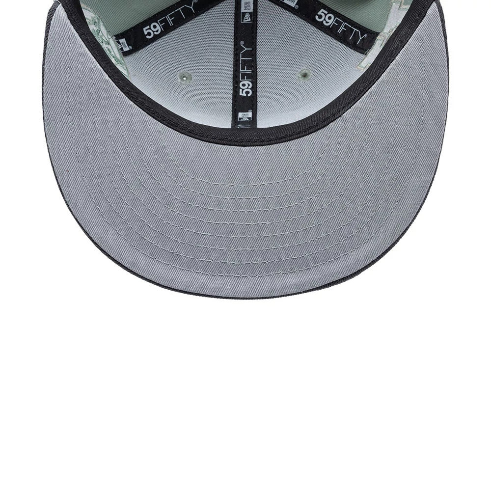 Pictured is this Liga MX Pumas Unam 59FIFTY Fitted cap in pastel green. 2
