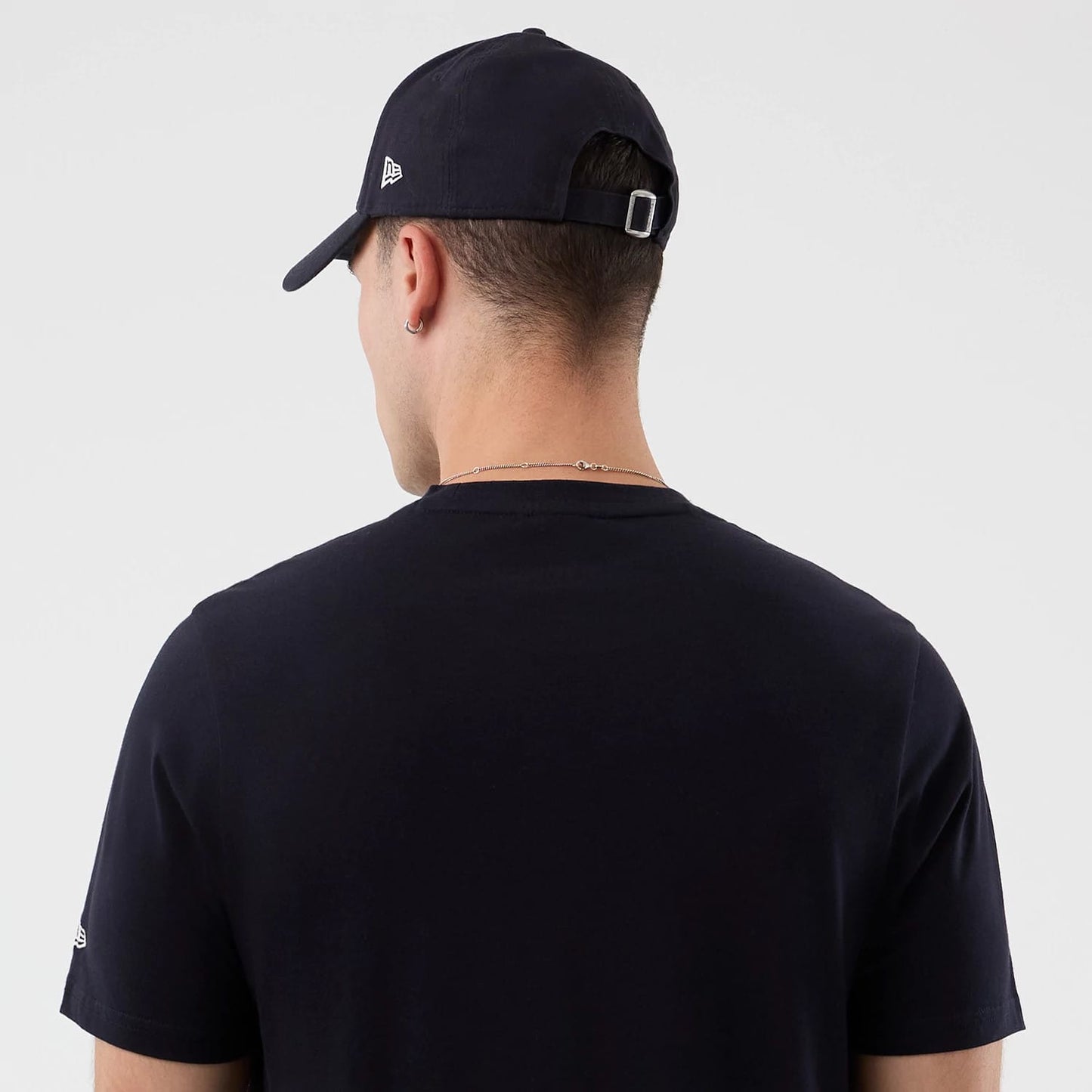 The Male model is wearing LA Dodgers MLB Back To School Navy T-Shirt 7