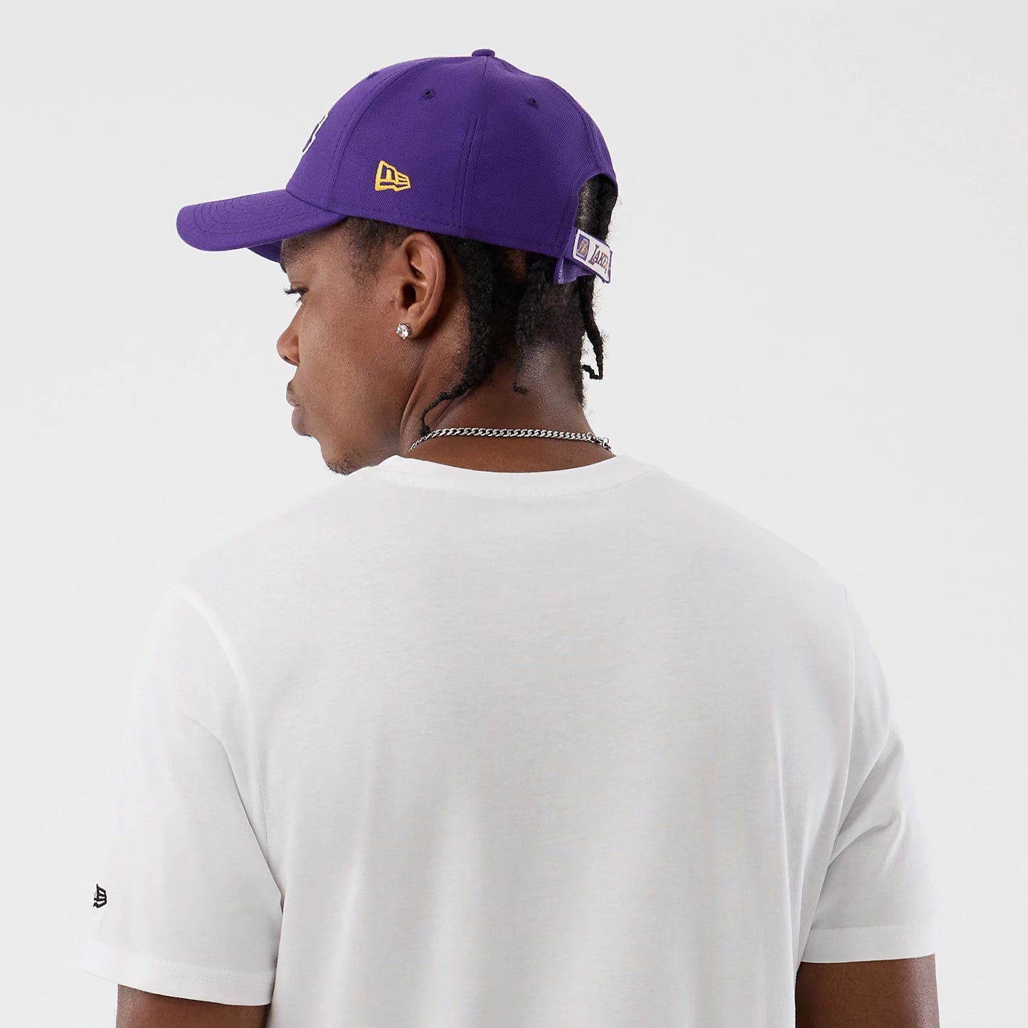 The Male model is wearing LA Lakers NBA Script Back To School White T-Shirt 7