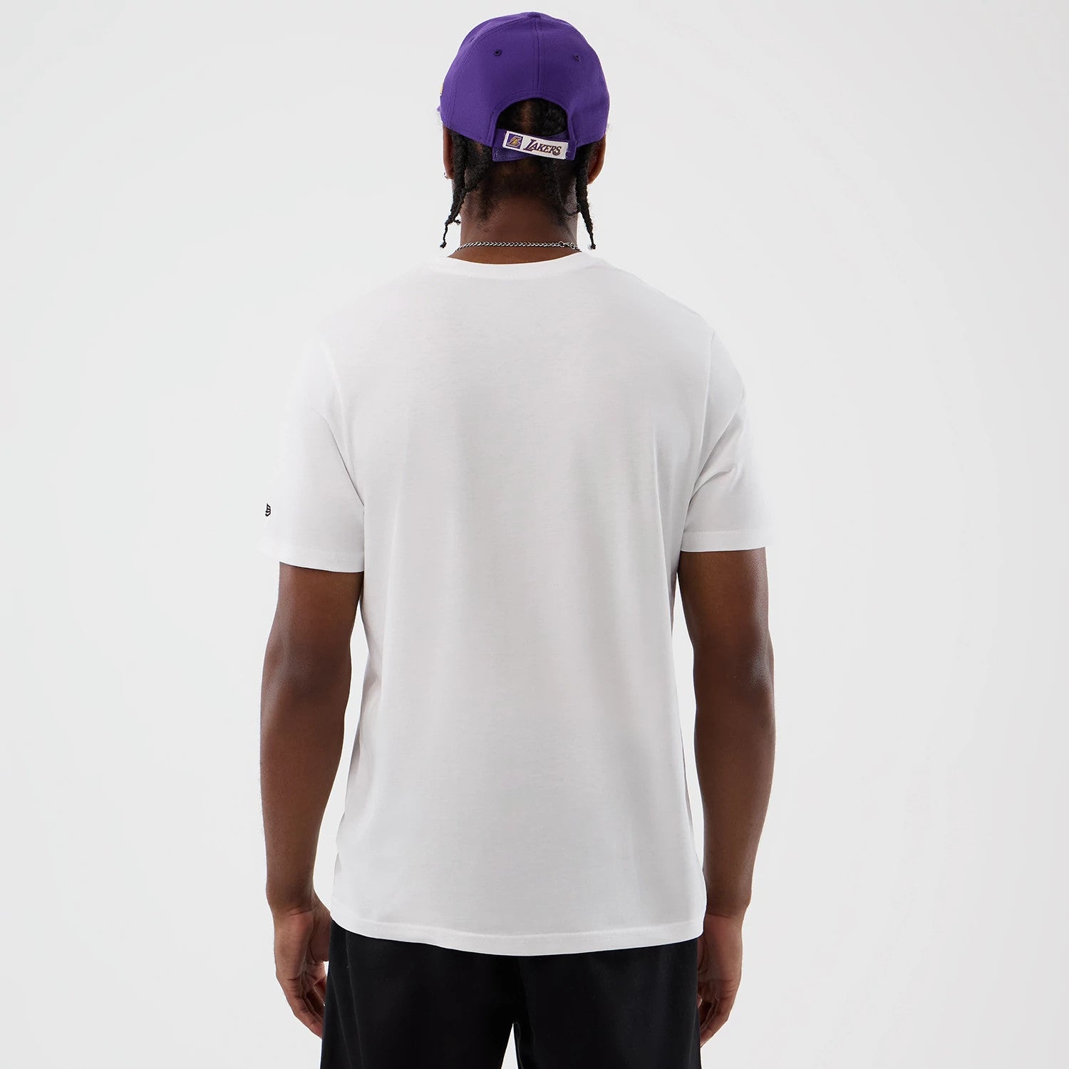 The Male model is wearing LA Lakers NBA Script Back To School White T-Shirt 2