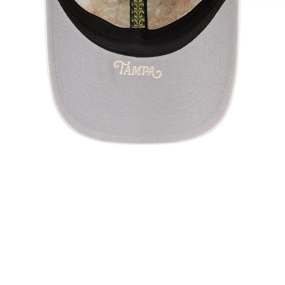 Pictured is this MLB Spring Training 2026 New York Yankees Casual Classic cap in navy. 2