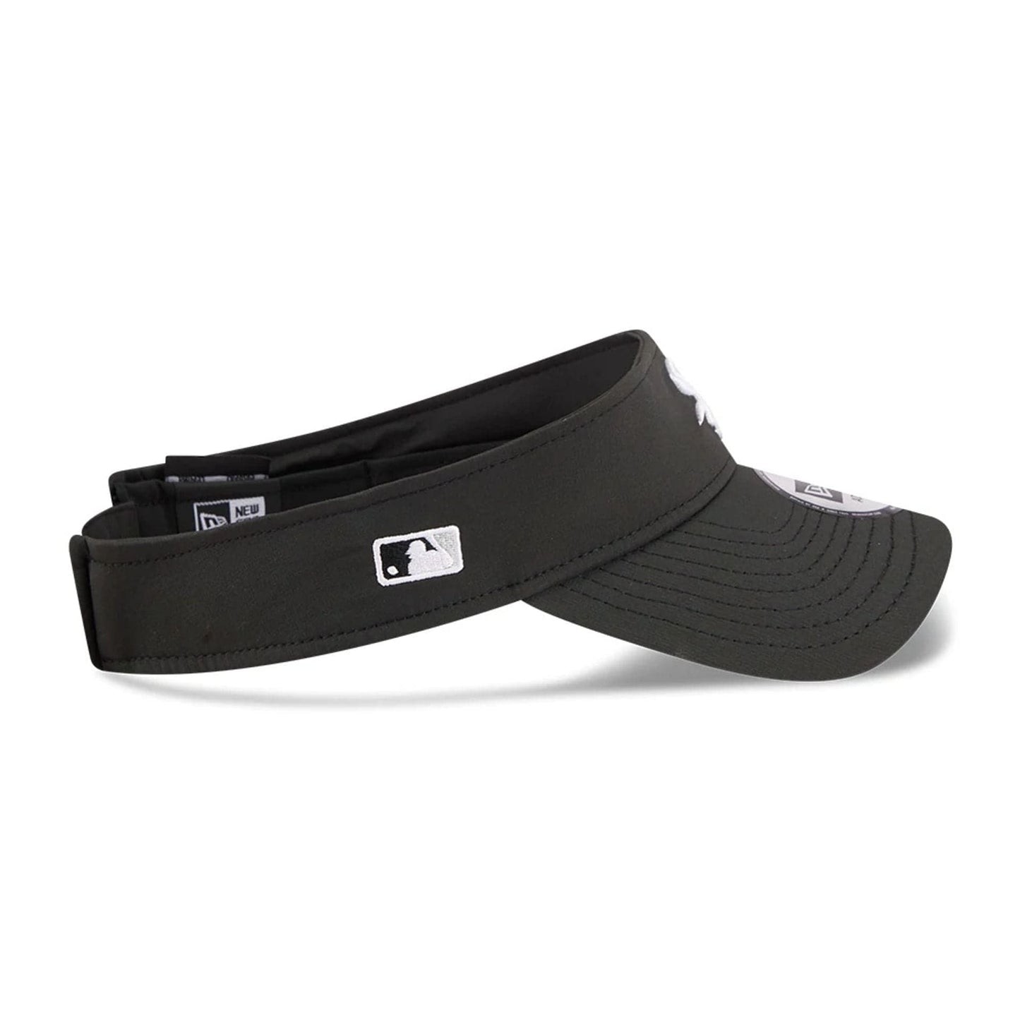 New Era Chicago White Sox MLB Spring Training 2026 Black Visor Cap, side view with the embroidered MLB Batterman logo at the centre of the band and a curved visor, showing the structure of the black crown.