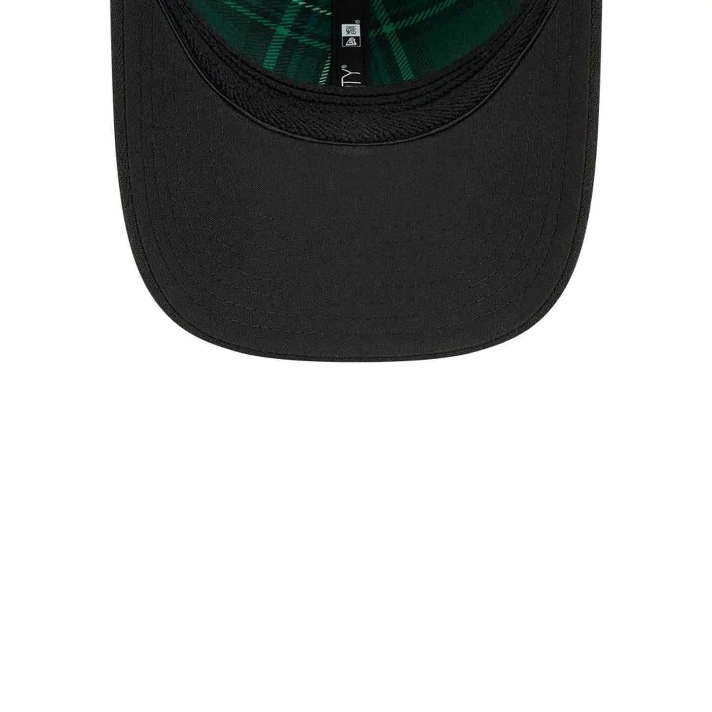 Pictured is this MLB Saint Patrick's Day Boston Red Sox 39THIRTY M-Crown A-Frame Stretch Fit cap in black. 7