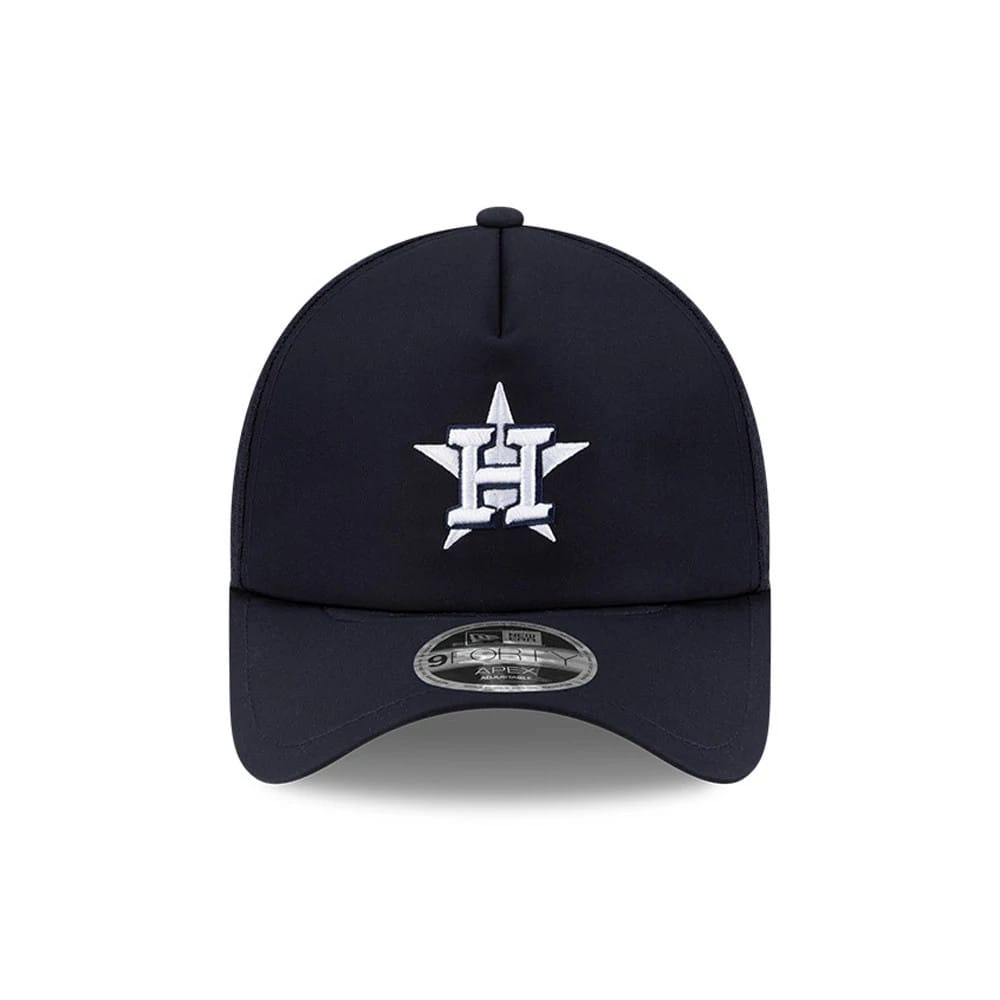 Pictured is this MLB Batting Practice 2026 Houston Astros 9FORTY Apex cap in navy. 2