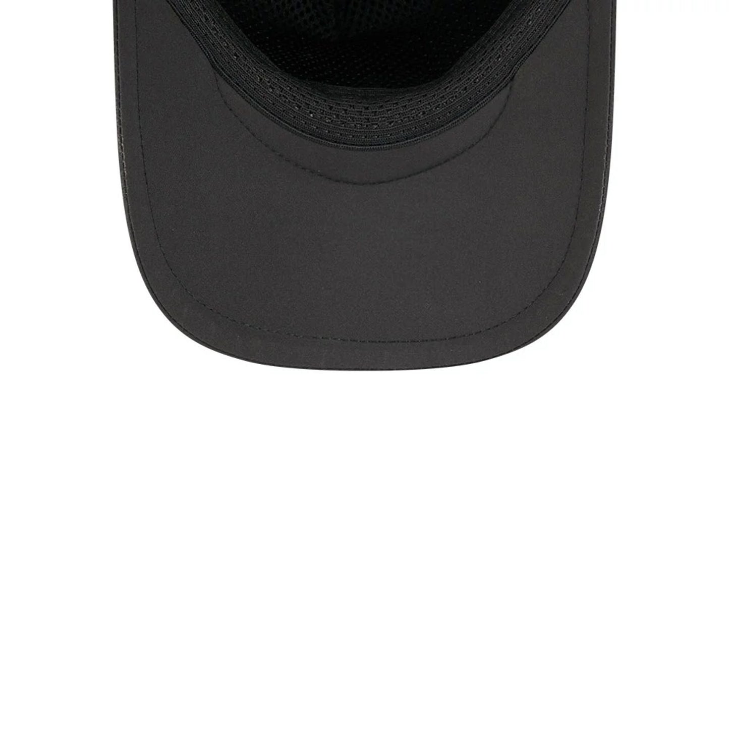 White Sox MLB Batting Practice 2026 Black New Era 9FORTY Apex Adjustable Cap, inside view showing a black undervisor and mesh sweatband for enhanced comfort and breathability.