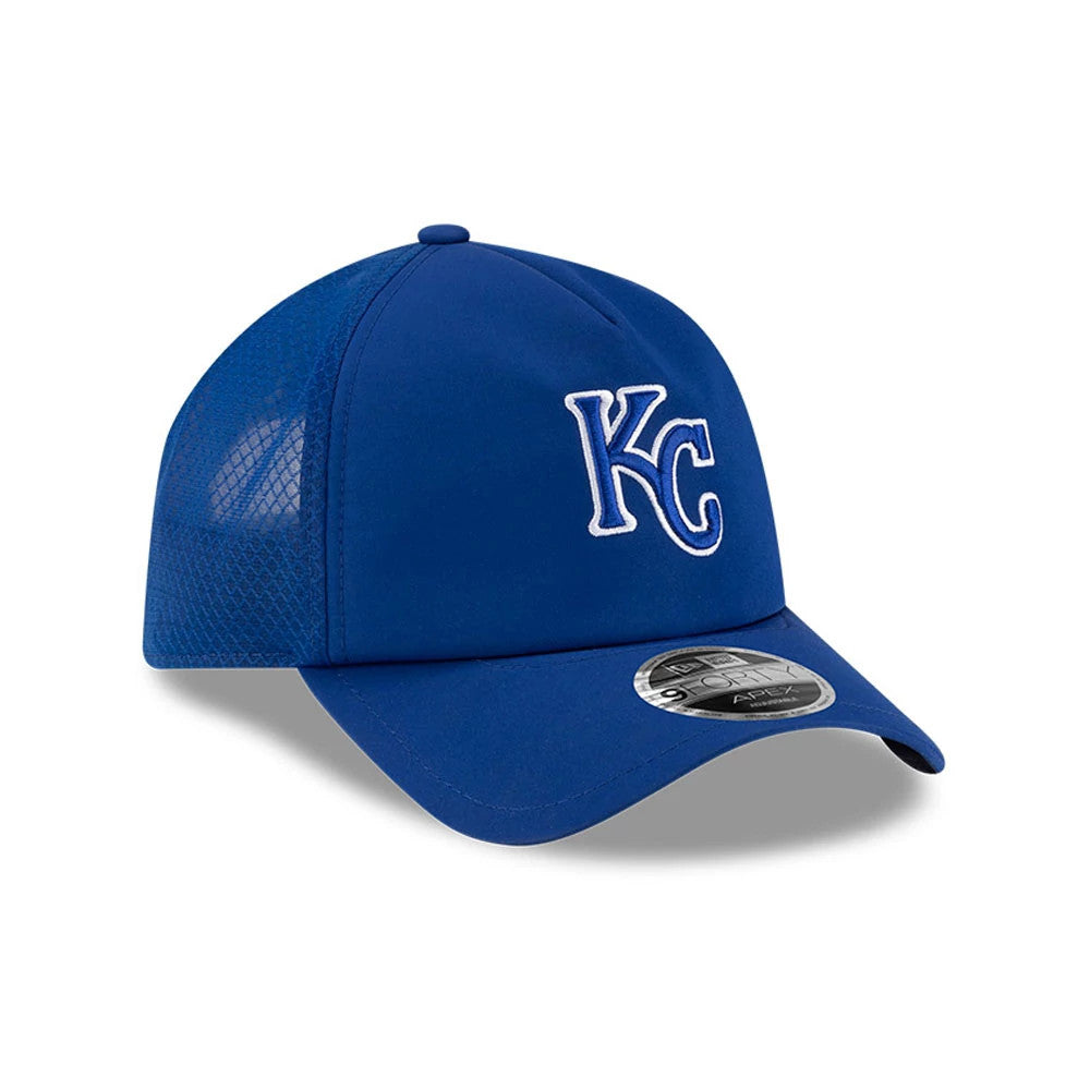 Kansas City Royals MLB Batting Practice 2026 Blue New Era 9FORTY Apex Adjustable Cap, three-quarter view with the raised white embroidered KC logo on the front panel, mesh side panels, curved blue visor and 9FORTY size sticker.